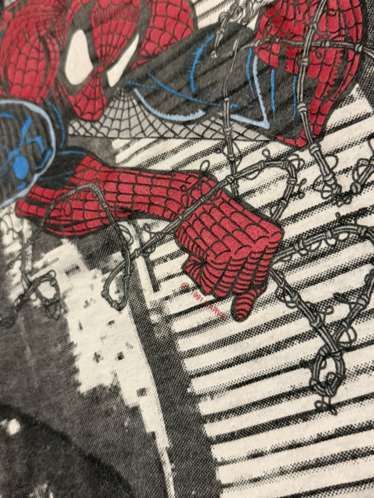 Marvel Comics Vintage Marvel Spiderman City AOP Shirt size XL 1991 Size US XL / EU 56 / 4 - 4 Thumbnail