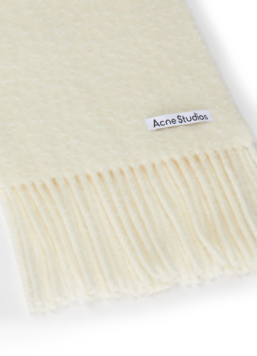 Acne Studios o1y0725 Size : OS / Wool Scarf in Ivory Size ONE SIZE - 3 Thumbnail