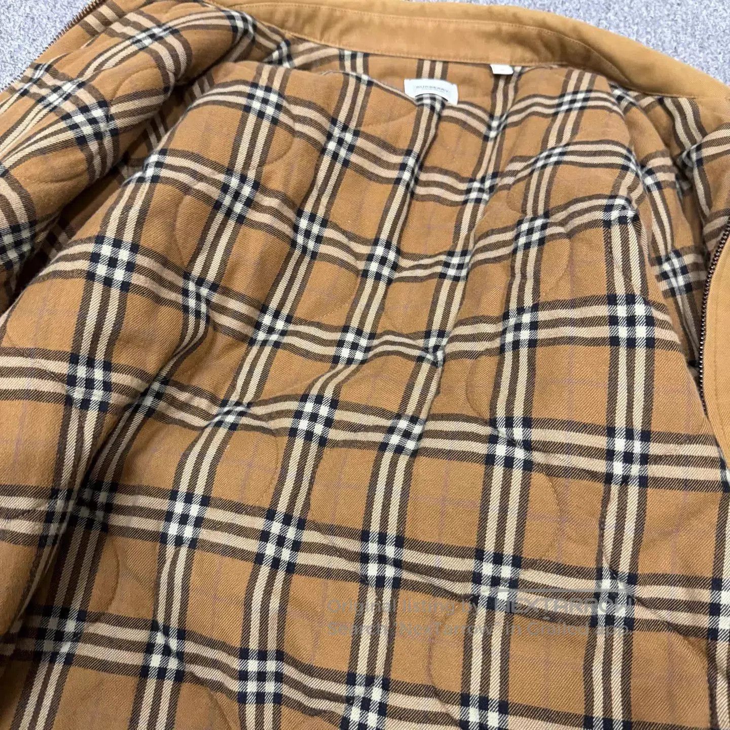 Burberry Beige Zip-Front Collared Jacket Size M. Size US M / EU 48-50 / 2 - 4 Thumbnail