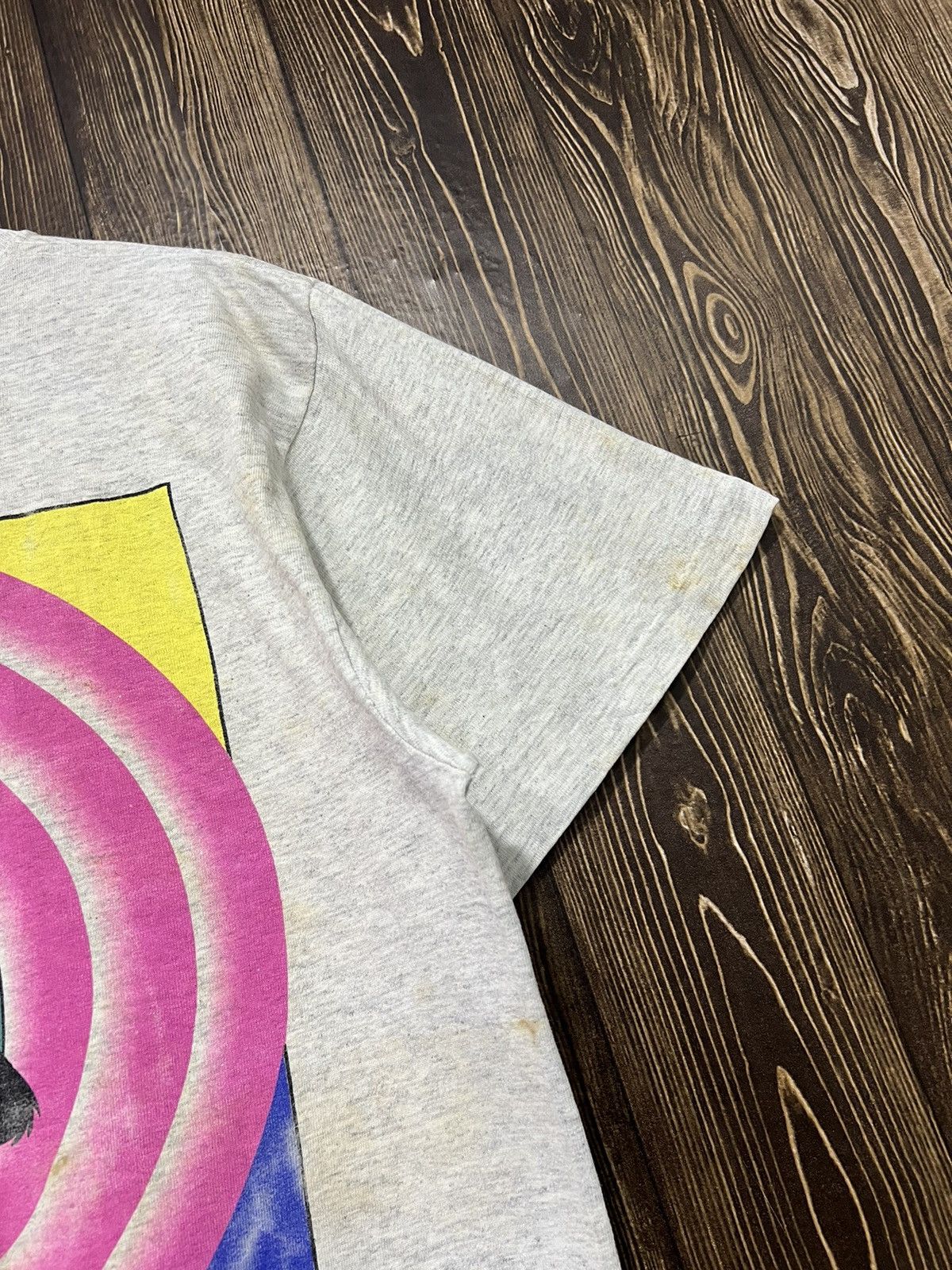 Vintage × Warner Bros Vintage 90s Distressed Daffy Duck Bullseye Mirror Tshirt Size US M / EU 48-50 / 2 - 12 Thumbnail