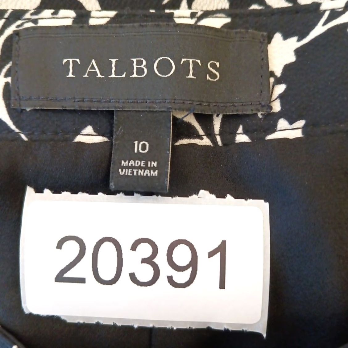 Talbots Talbots Skirt A-Line Midi Black Floral Lined 10 Womens Zip Polyester Spandex Flagship Regular Vintage: No Size 32" / US 10 / IT 46 - 8 Thumbnail