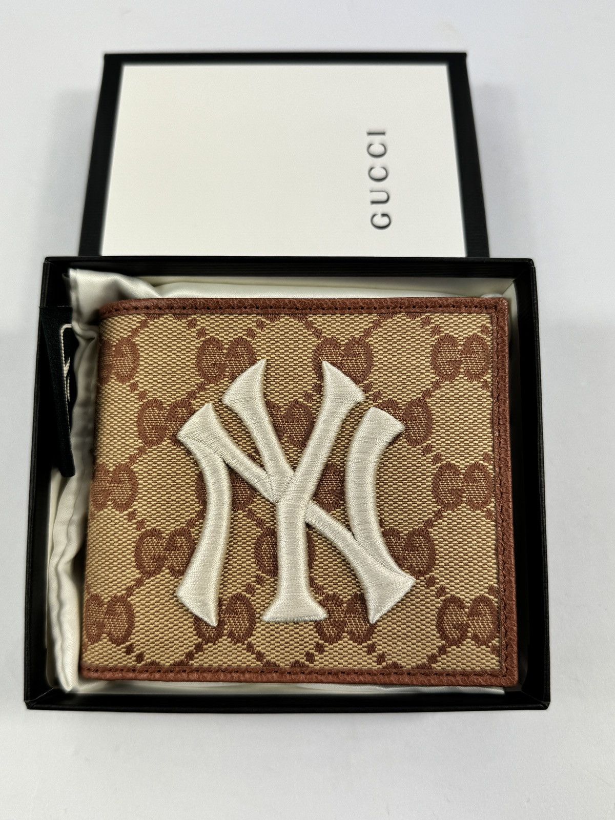 Gucci GUCCI Original Coin Wallet With New York Yankees Patch Size ONE SIZE - 1 Thumbnail