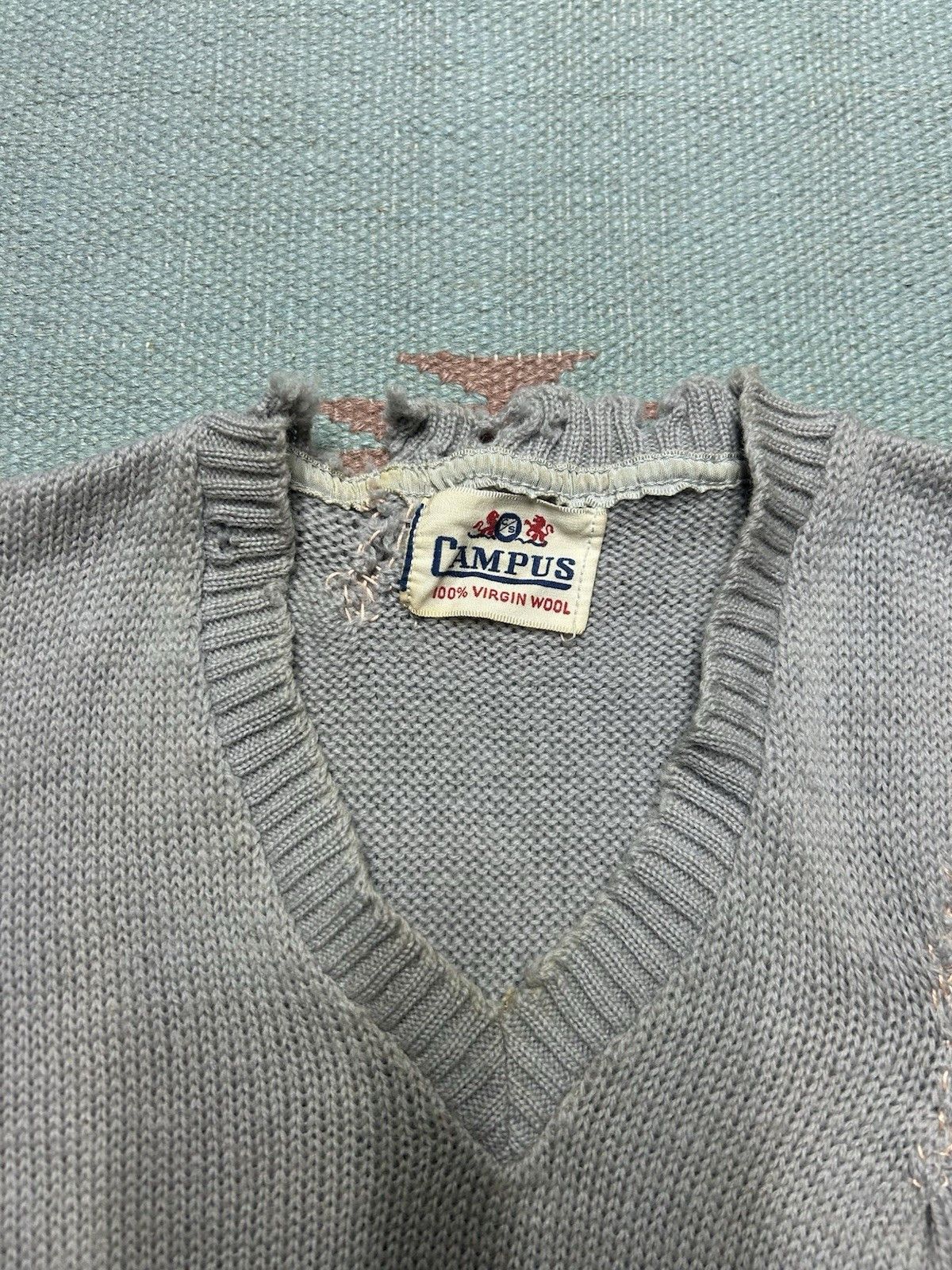 Vintage Vtg 1940s wool knit sweater campus distressed repaired XS/S Size US S / EU 44-46 / 1 - 6 Thumbnail