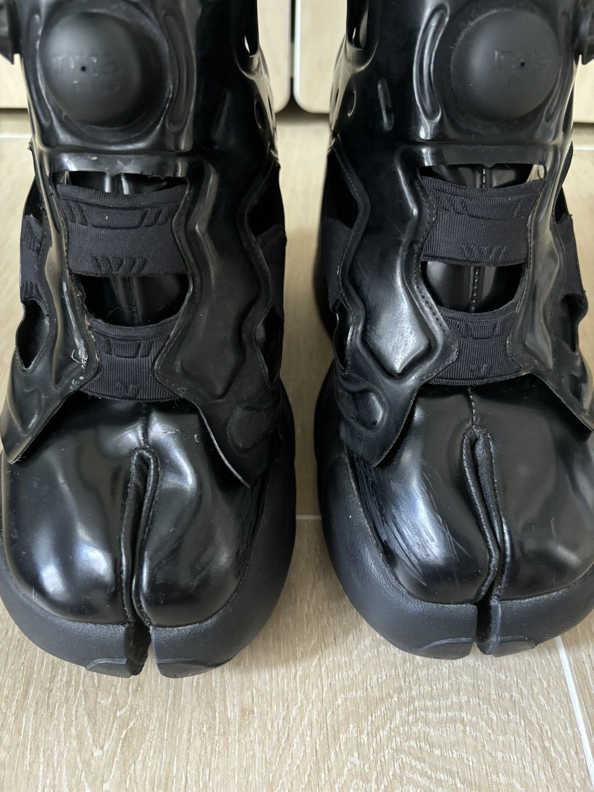 Maison Margiela × Reebok [RARE] Maison Margiela x Reebok Instapump Fury Tabi (Black) Size US 6 / IT 36 - 13 Thumbnail
