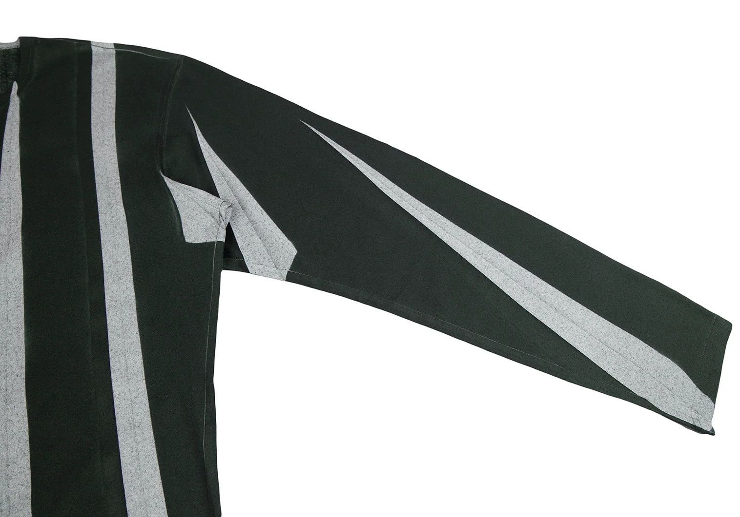 Issey Miyake Pleated Stripe Print T-Shirt in Dark Green Size US XL / EU 56 / 4 - 6 Thumbnail