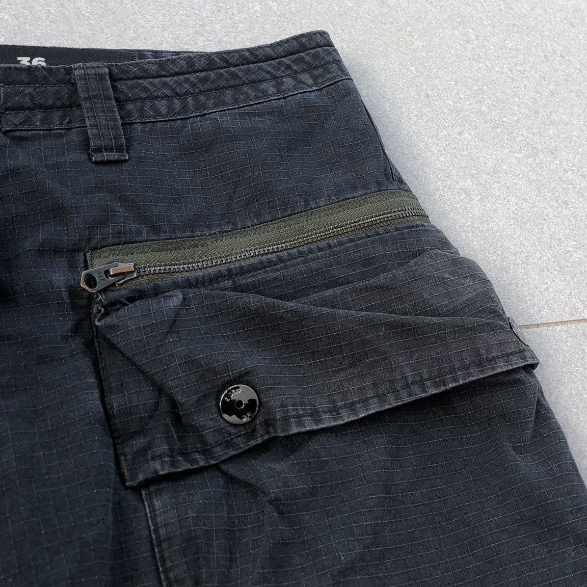 G-Star G-STAR RAW ORIGINALS Alpine Pocket Modular CARGO SHORTS Size US 36 / EU 52 - 6 Thumbnail