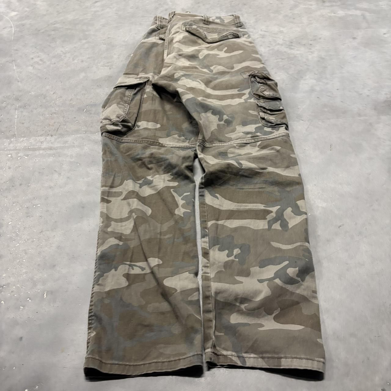 Japanese Brand × Vintage Crazy Vintage Y2K/2000s Grunge Camo Streetwear Skater Cargo Pants! Size US 34 / EU 50 - 4 Thumbnail