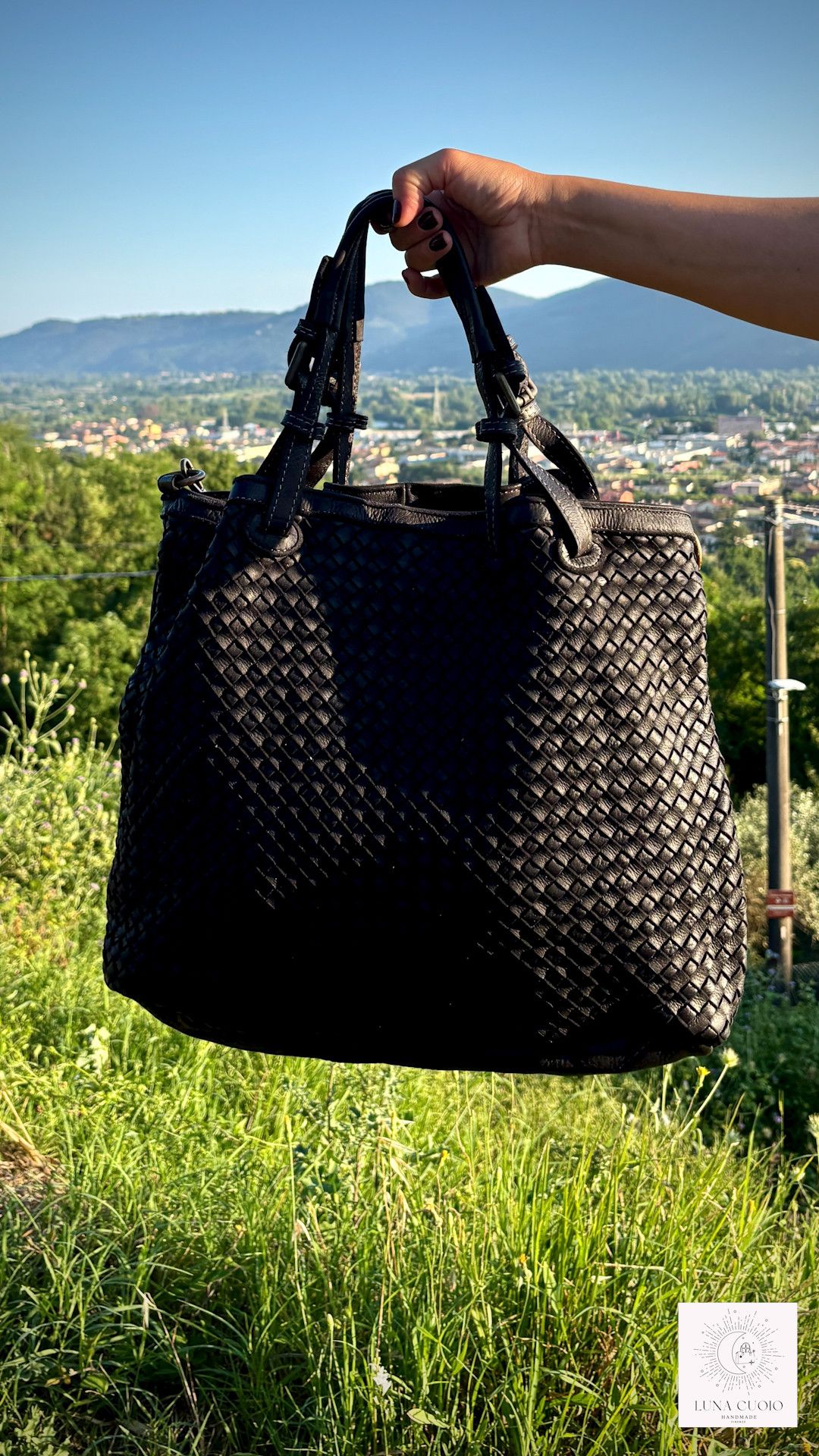 Vera Pelle Handwoven Italian Leather Bag Size ONE SIZE - 1 Thumbnail