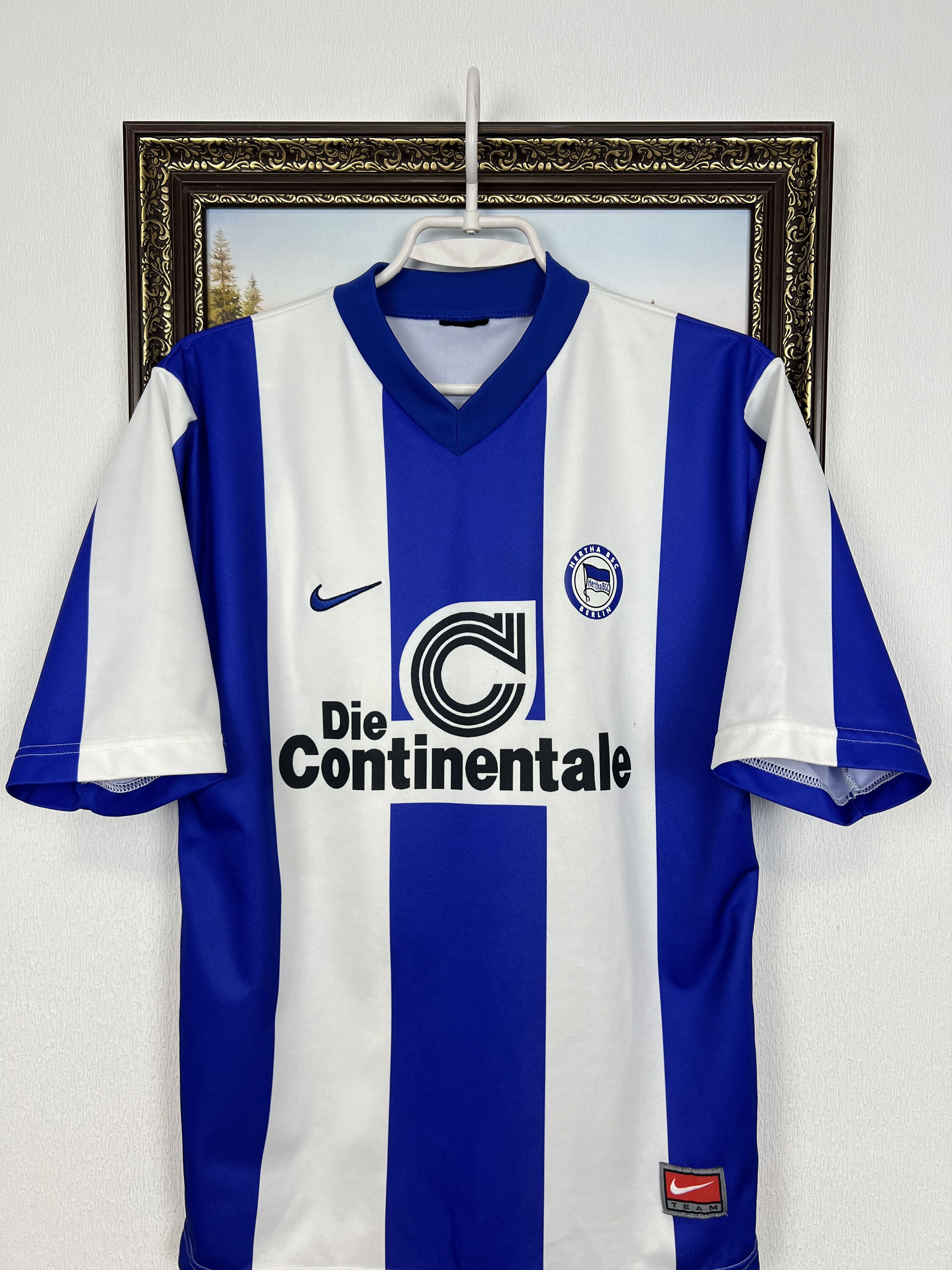Nike Hertha football shirt Soccer Nike Jersey Tee Hype Size US S / EU 44-46 / 1 - 2 Thumbnail