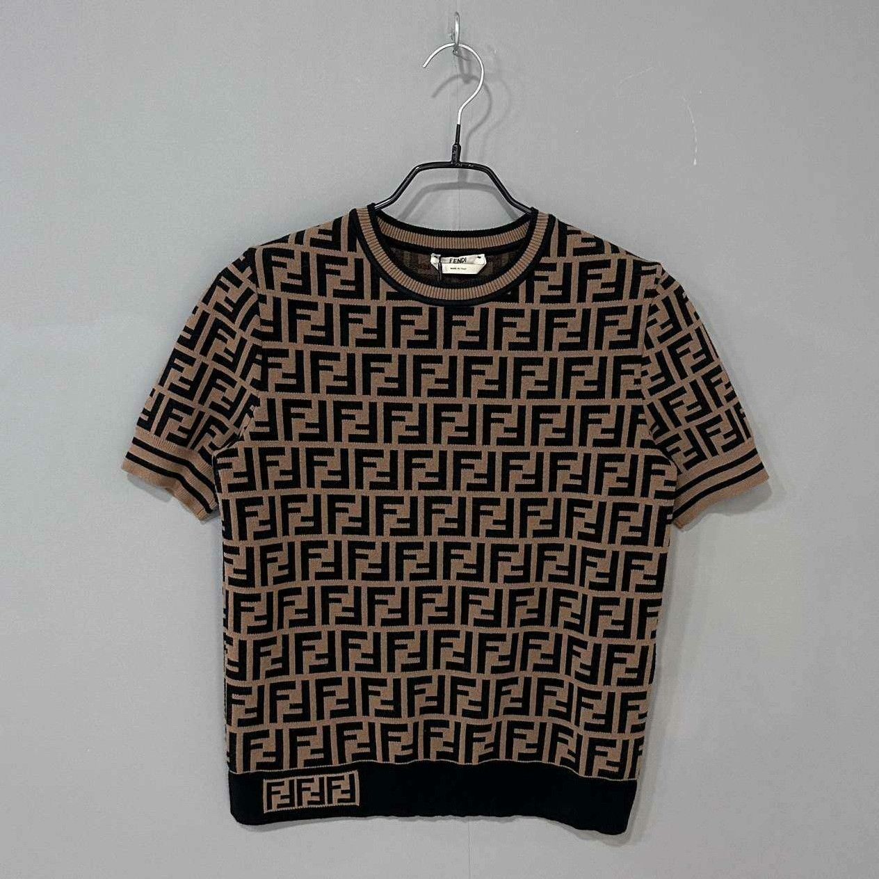Fendi Fendi Knit Sweater XS Women Size XS / US 0-2 / IT 36-38 - 1 Thumbnail