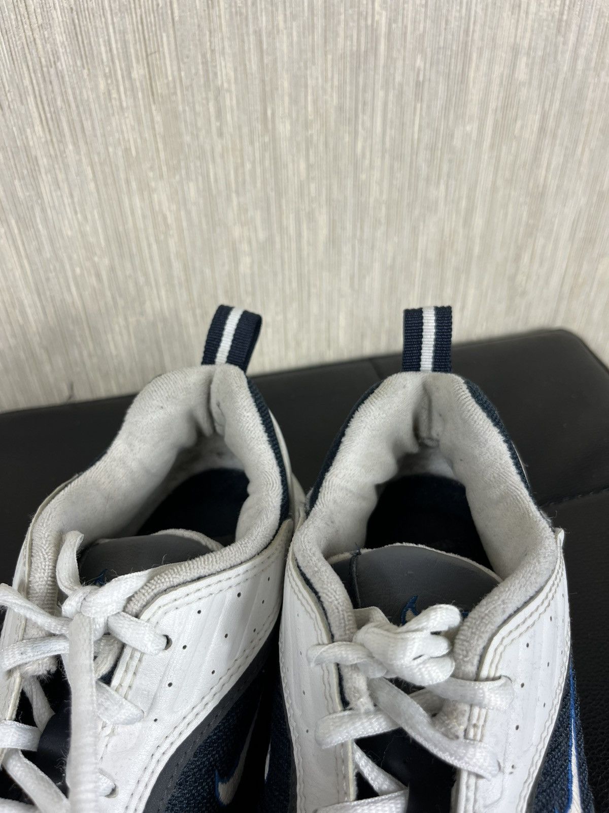 Nike Vintage Nike y2k retro small central swoosh sneakers shoes Size US 8 / EU 41 - 23 Thumbnail
