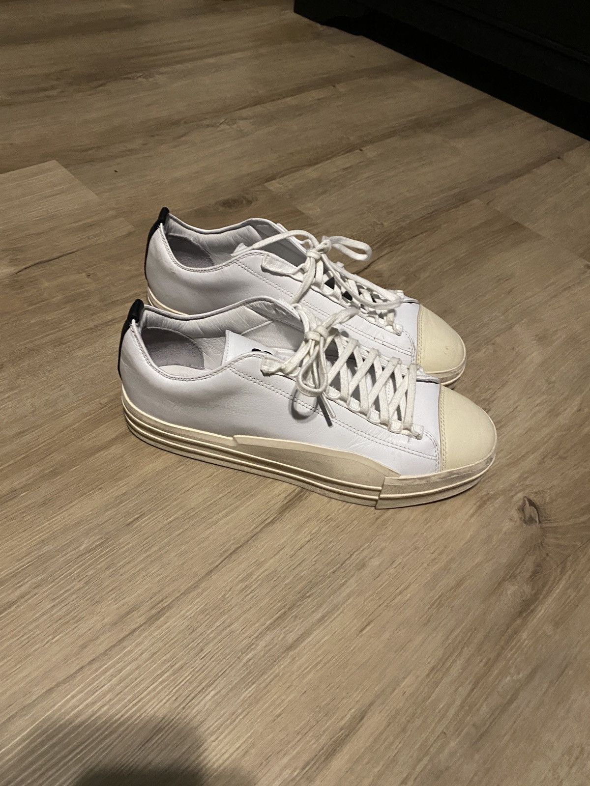 Y-3 Y-3 Yuben Low “Core White” Size US 10 / EU 43 - 3 Thumbnail