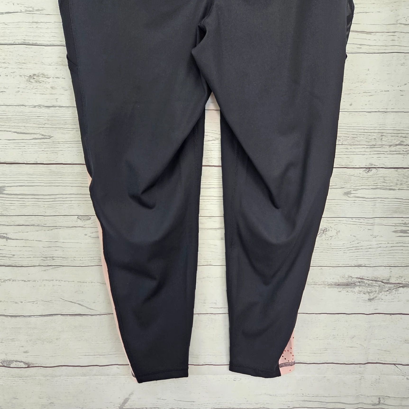 Vintage Livi Lane Bryant Womens Leggings Sz 18/20 Black Pink Laser Cut Pockets leggings 18 Womens Black Pink Pockets Ankle Activewear Evening? Size 40" / US 18 - 6 Thumbnail