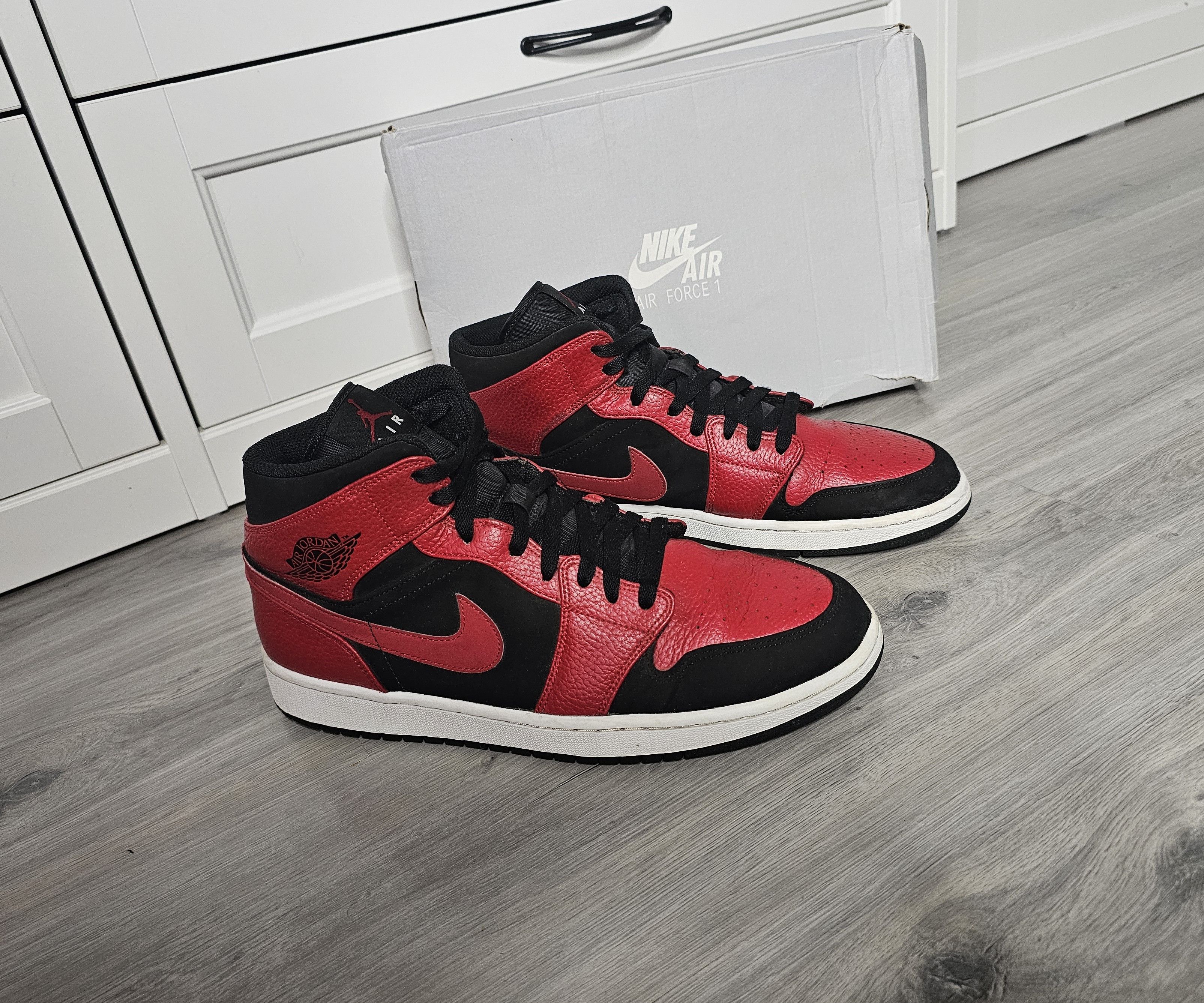 Jordan Brand × Nike Nike Air Jordan Mid YS Red shoes, size 46, insole 30cm Size US 13 / EU 46 - 1 Thumbnail