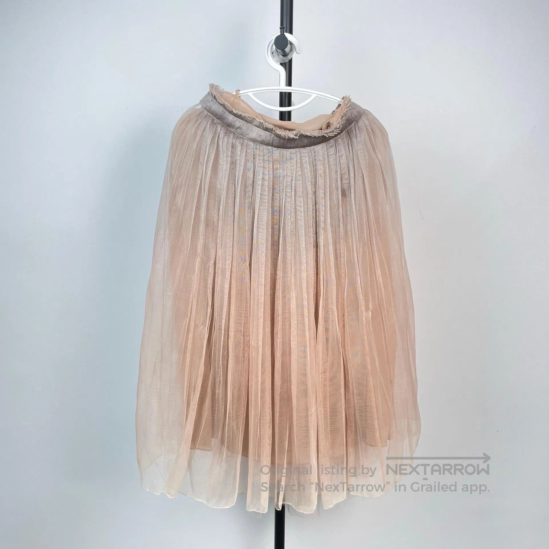 Dior Dior Lotus pink double-layer mesh long half-skirt| Size 35" - 2 Thumbnail