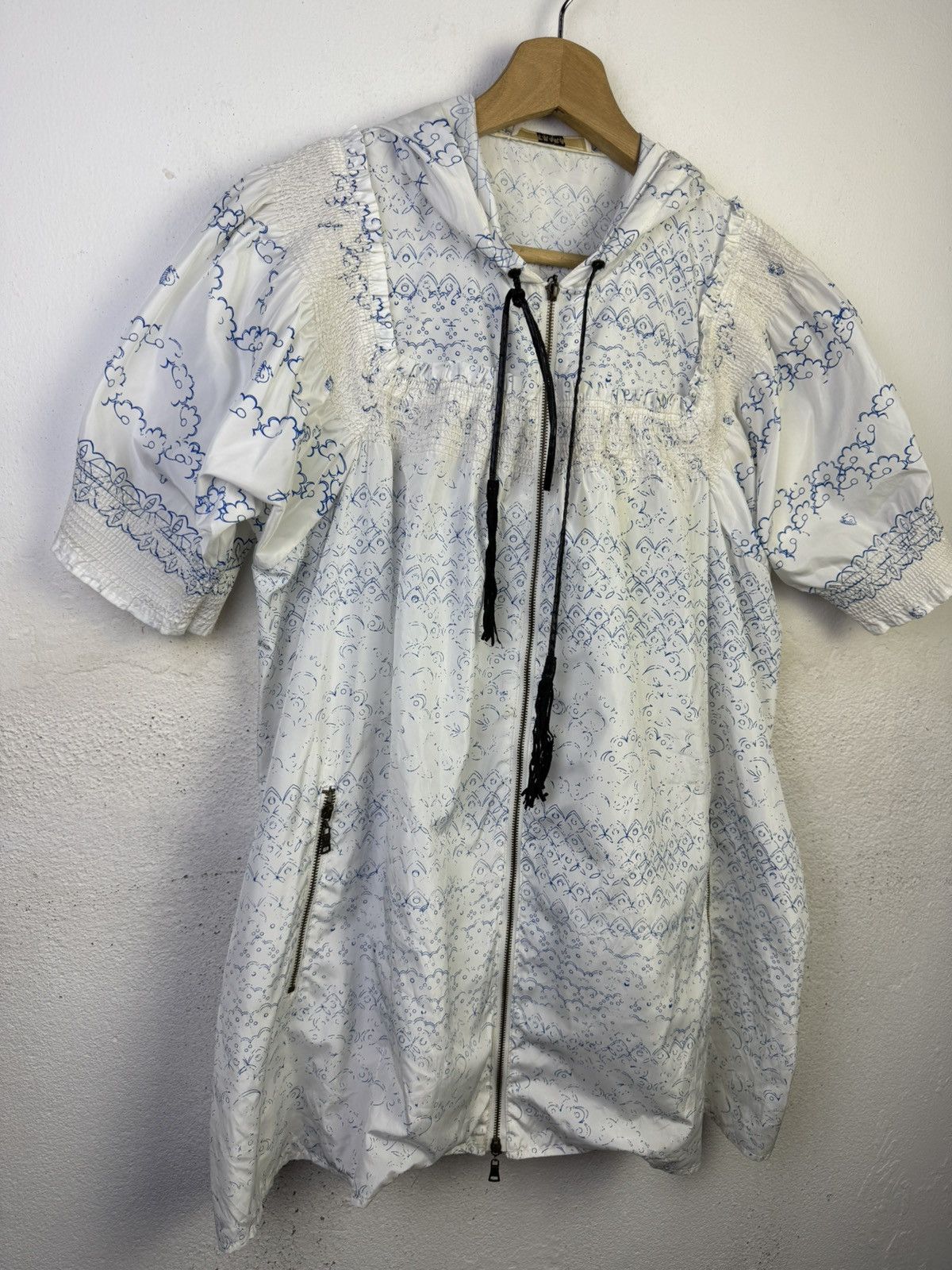 Prada Prada Short Sleeve Nylon Blouses Jacket Hoodie Size M / US 6-8 / IT 42-44 - 5 Thumbnail