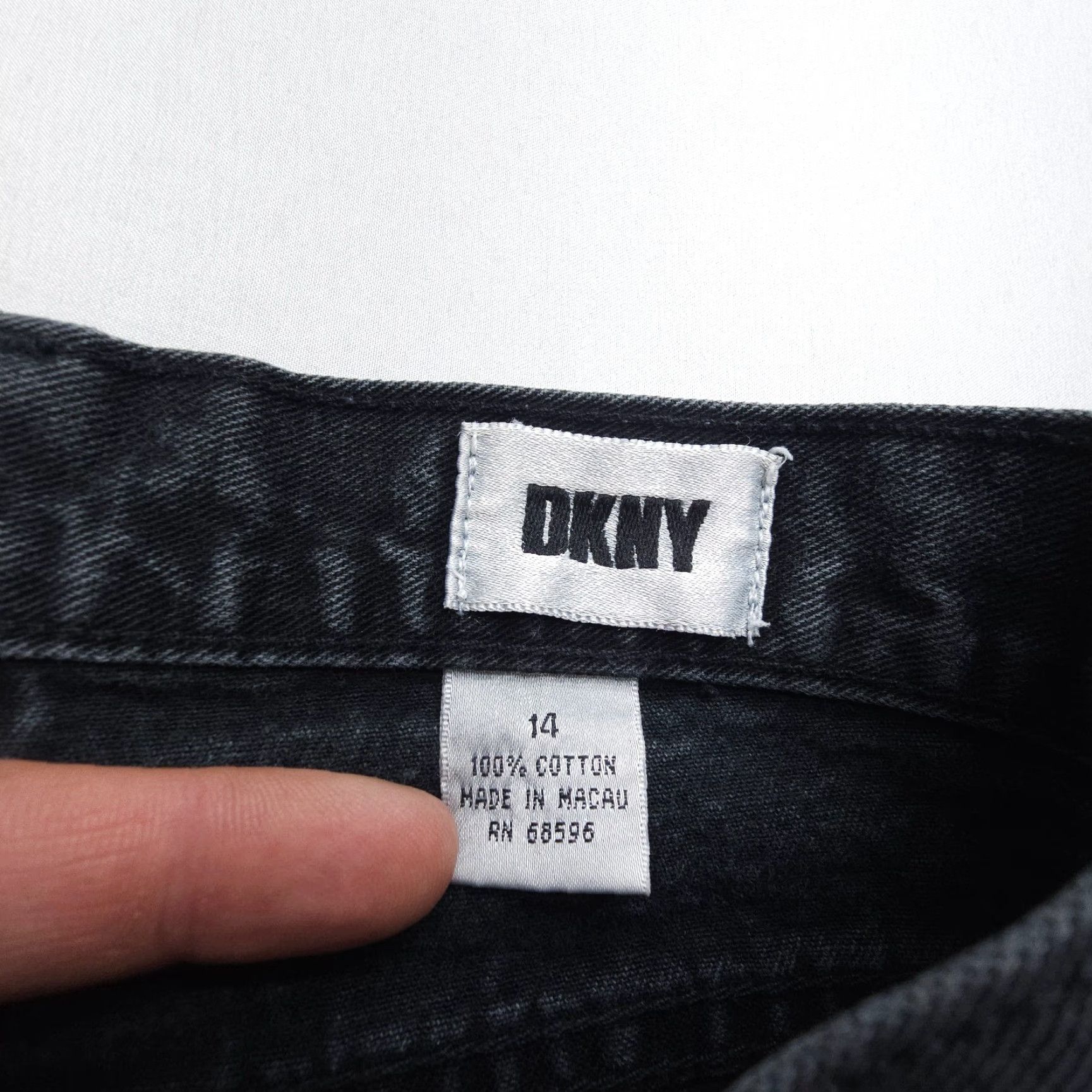 DKNY VINTAGE DKNY Mom Jeans Size 14 Black 26 x 28 High Rise 90s Dark Wash Denim Size 36" / US 14 / IT 50 - 3 Thumbnail