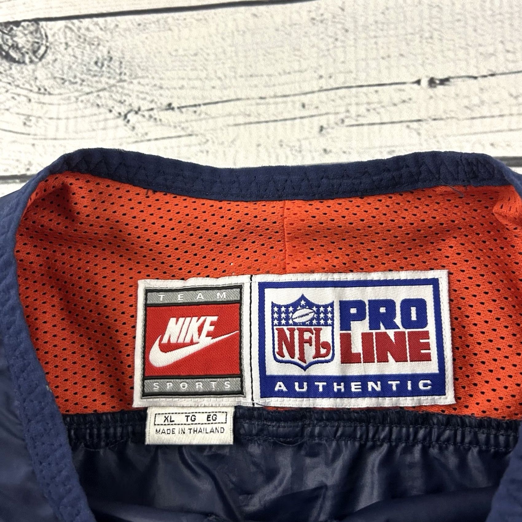 Nike Vintage Nike Pro Line Denver Broncos Windbreaker Jacket Men XL Blue Size US XL / EU 56 / 4 - 3 Thumbnail