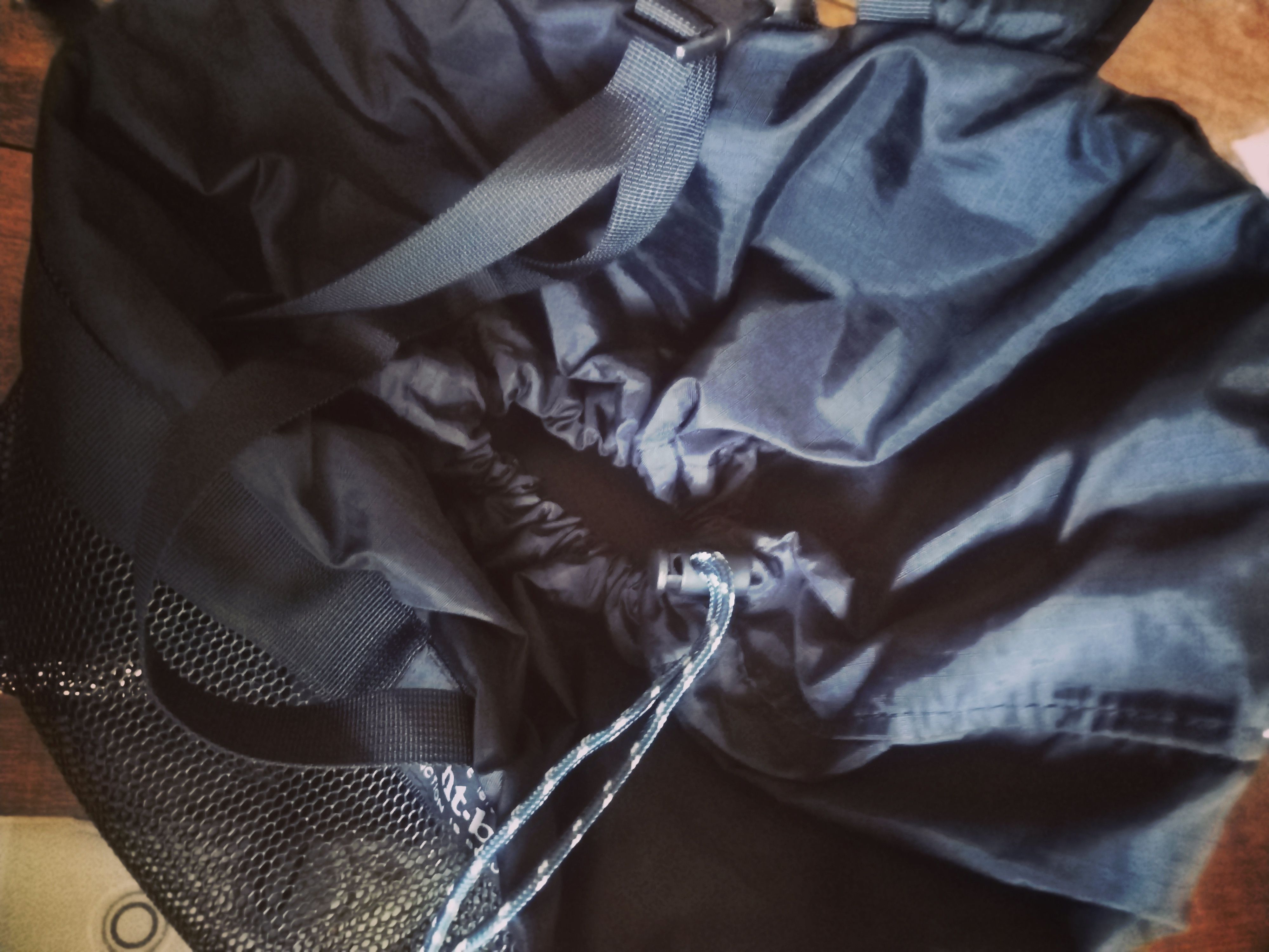 Montbell 🔥Rare🔥Montbell mesh gear contena 35L Size ONE SIZE - 4 Thumbnail
