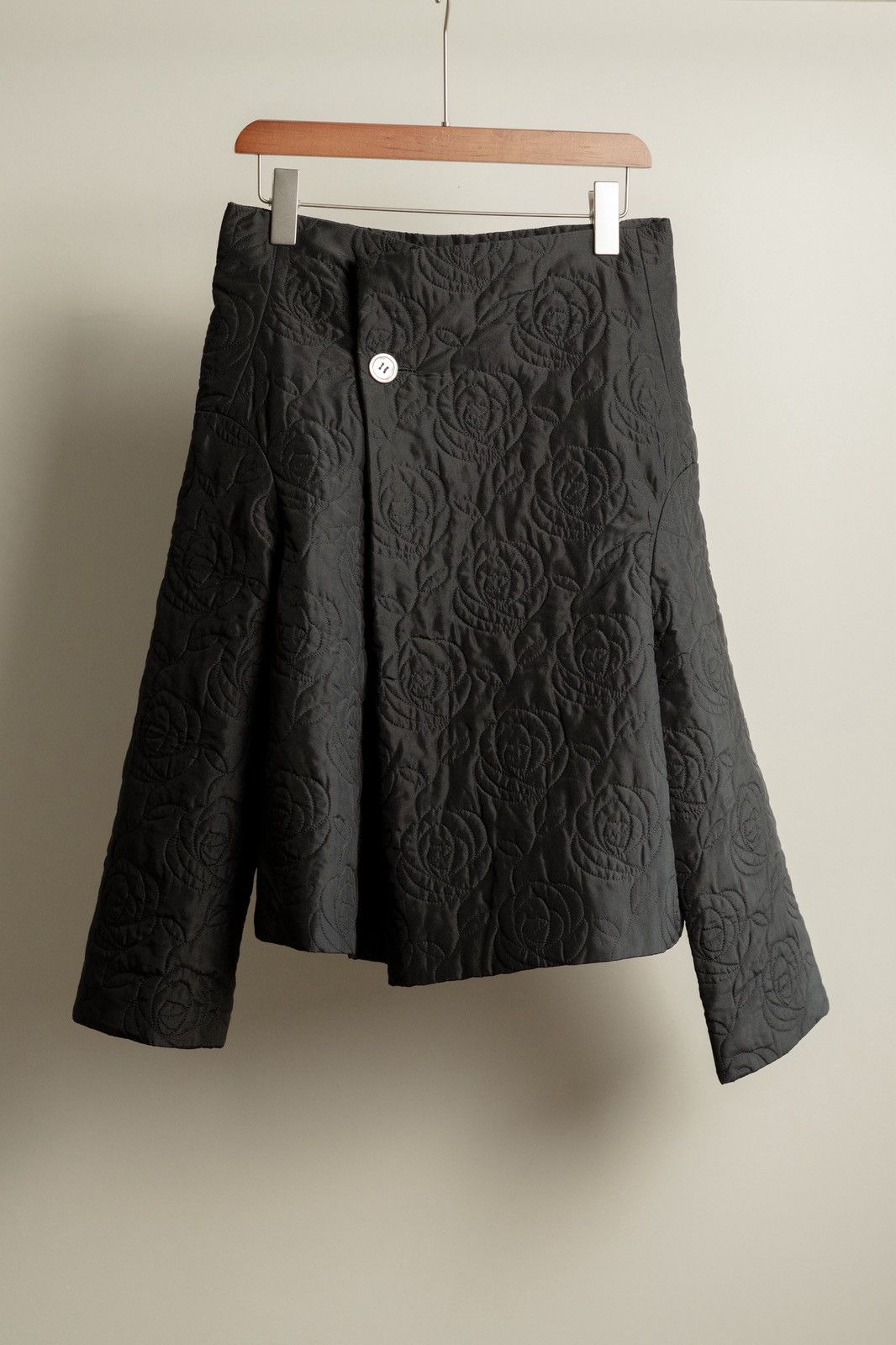 Comme des Garcons tricot Comme des Garçons AW1999 Silk Quilted Wrap Jacket Size ONE SIZE - 1 Thumbnail