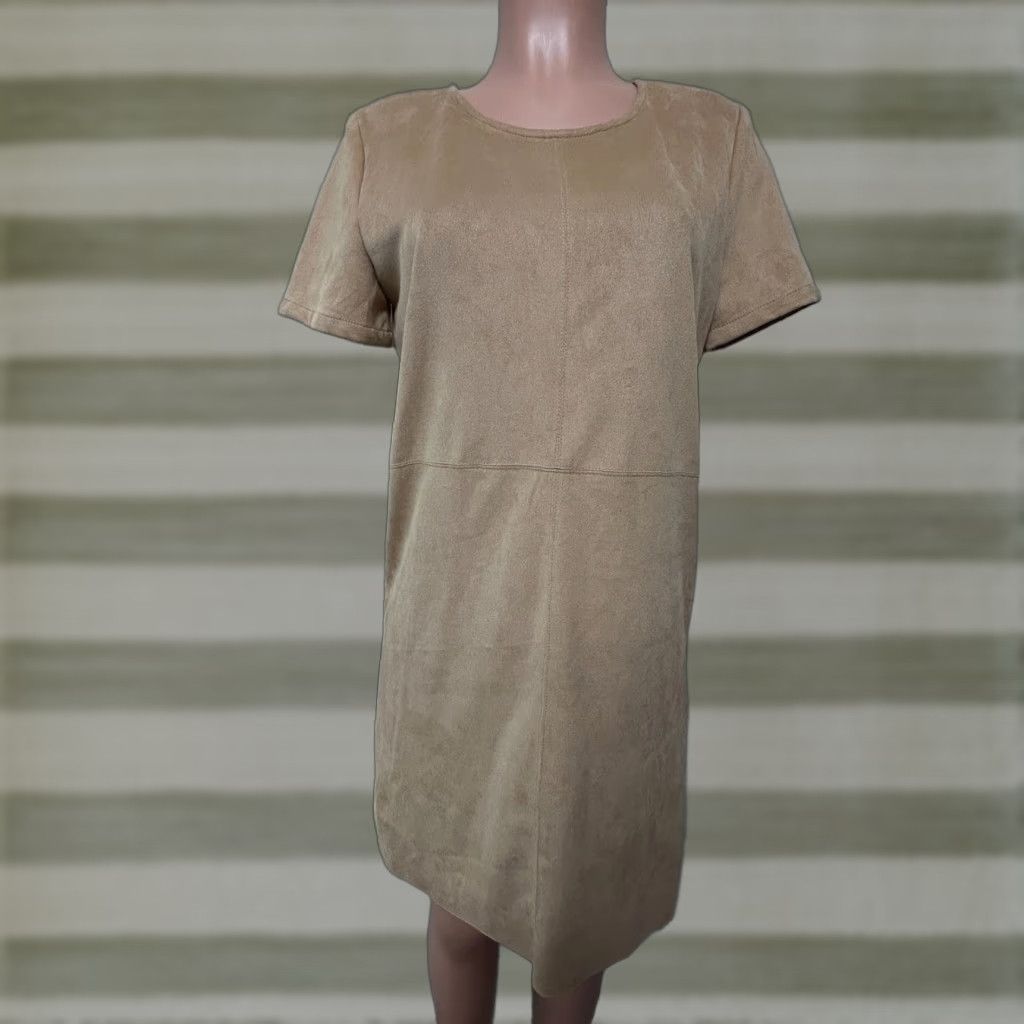 Willa Story Mini Dress Women's Size Medium Short Sleeve Faux Suede Beige NWT Crew Neck Zip Casual Spring Summer Fall