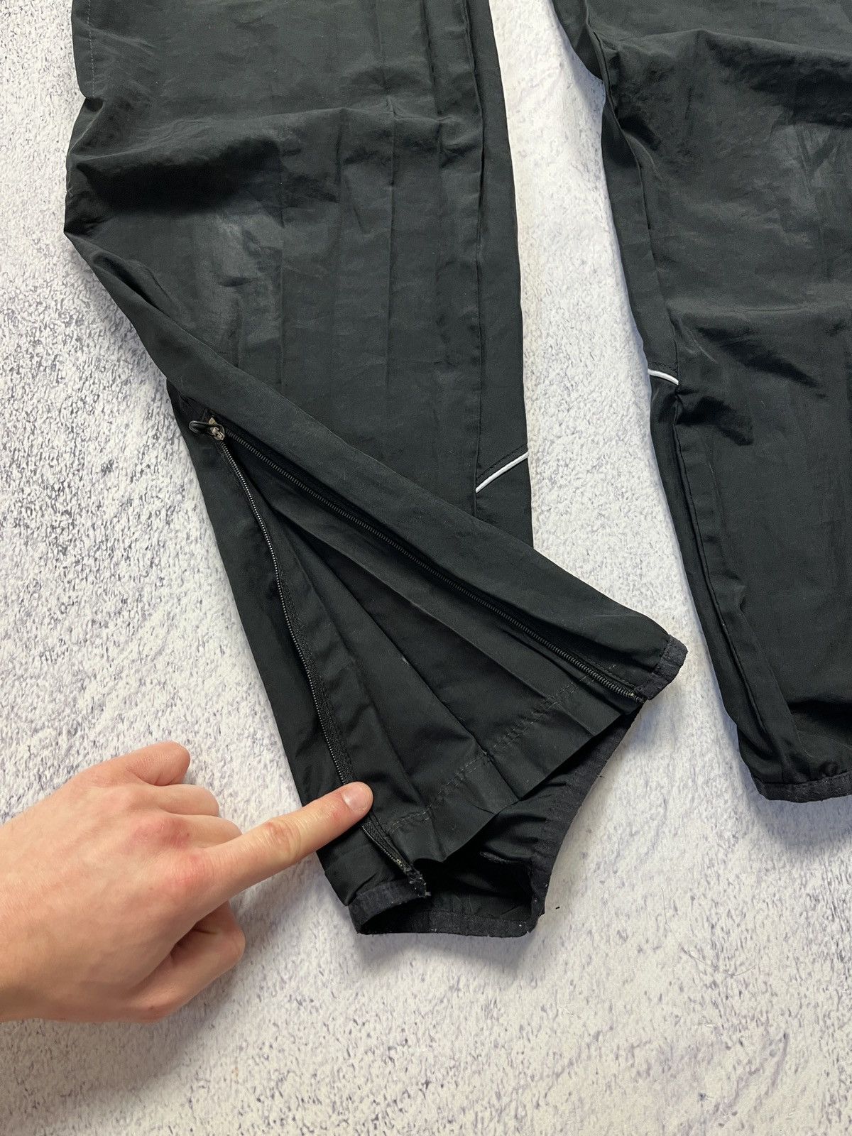 Nike × Vintage Vintage Nike Nylon Drill Track Pants Rare Size US 32 / EU 48 - 9 Thumbnail