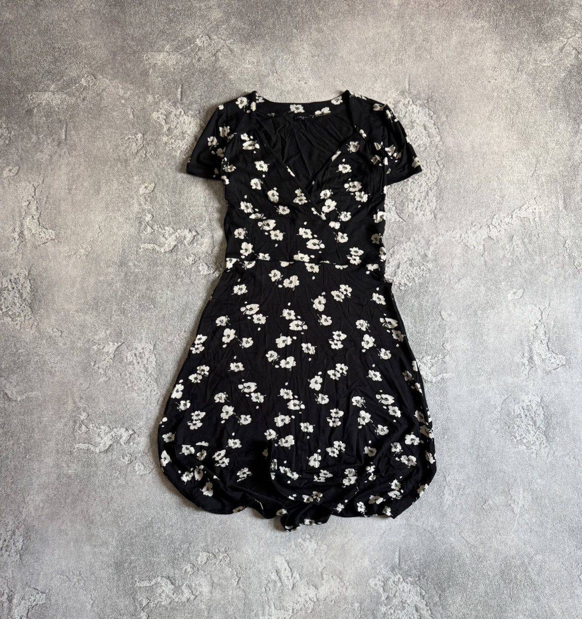 Designer + Vive Maria + all printed flowers 🌺 Avantgarde dress 👗 Size M / US 6-8 / IT 42-44 - 1 Thumbnail