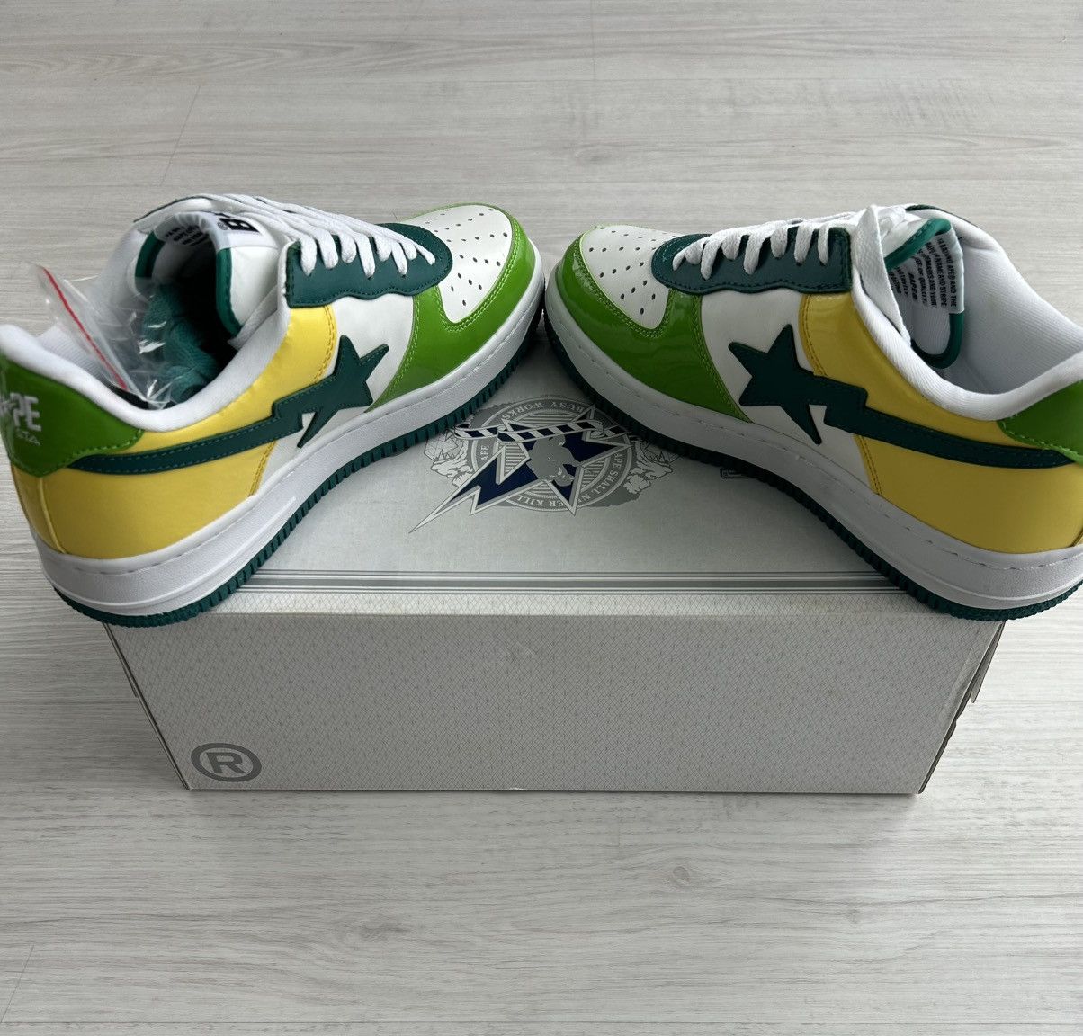 Bape VERY RARE OG 2009 A BATHING APE HONG KONG EXCLUSIVE BAPESTA Size US 9 / EU 42 - 9 Thumbnail