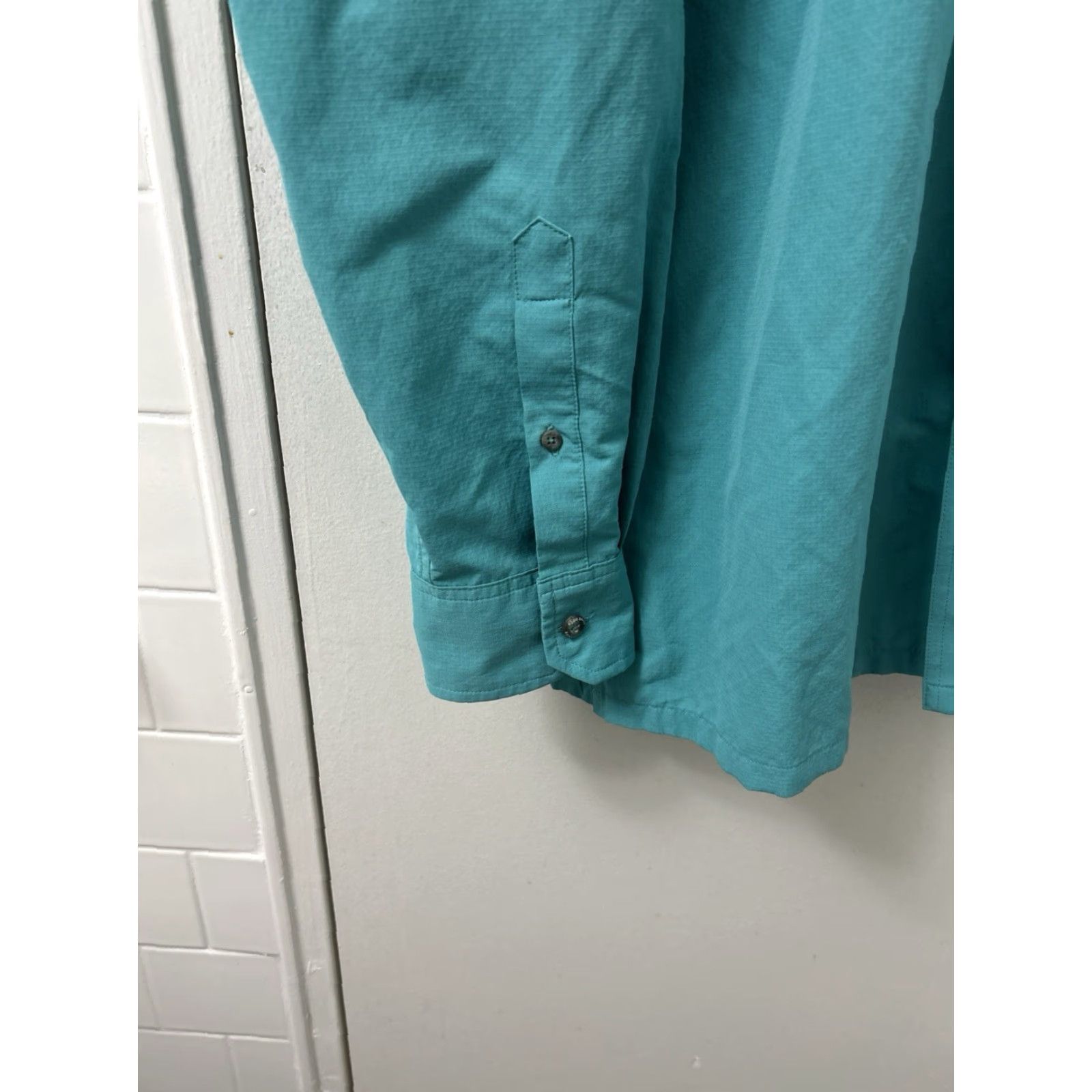 Eddie Bauer VINTAGE Eddie Bauer Shirt Mens XL Aqua Blue Button Down Fishing Outdoor L/S Size US XL / EU 56 / 4 - 7 Thumbnail