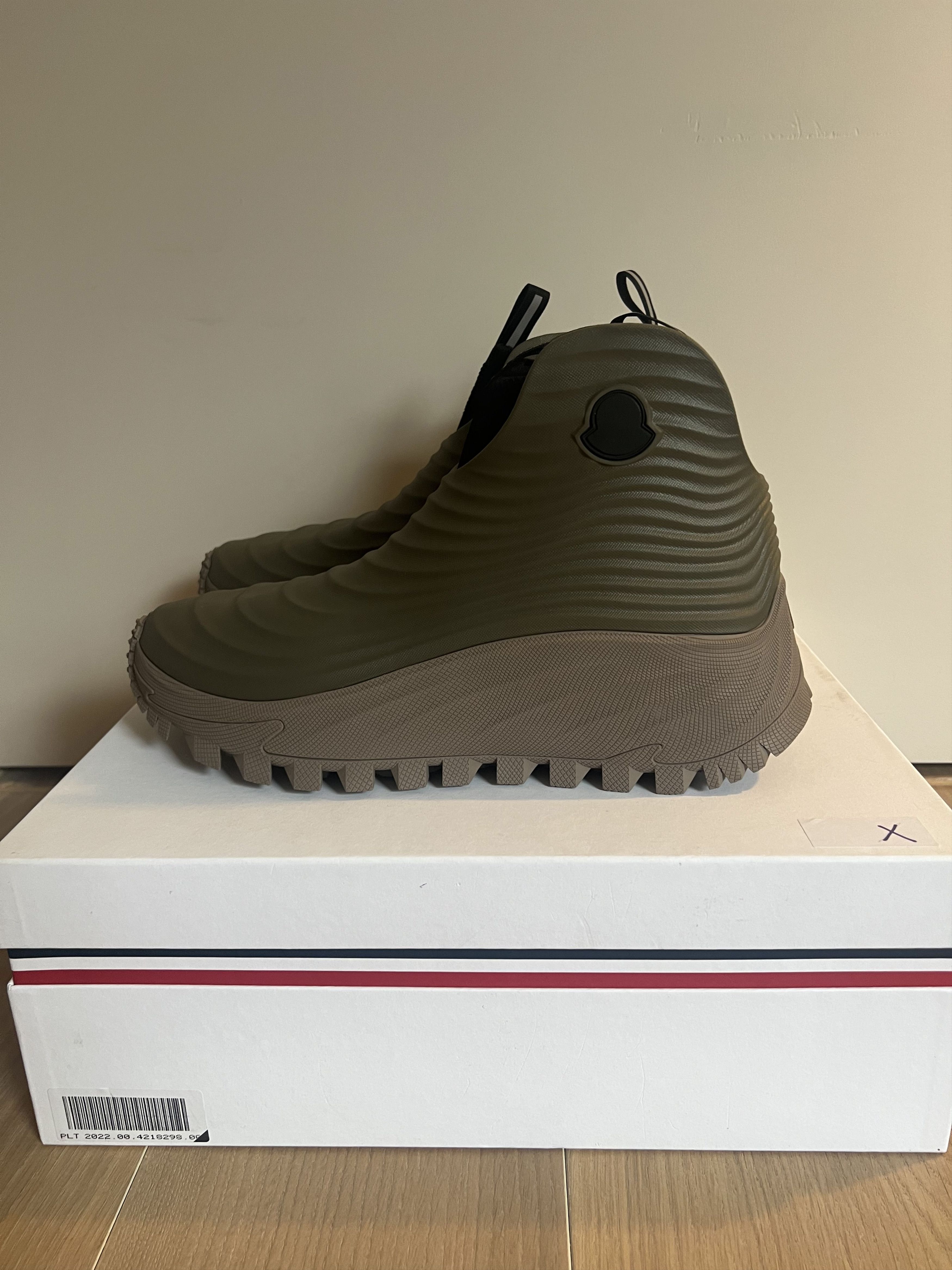 MONCLER ACQUA HIGH EUR40 新品 Moncler Men's Acqua High Ribbed Rain Boots - Shoes - Free