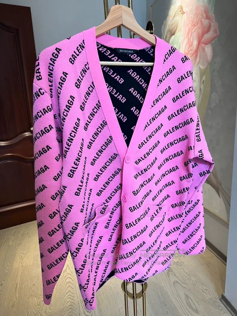 Balenciaga Balenciaga Printed Letter V-Neck Cardigan Size US M / EU 48-50 / 2 - 6 Thumbnail