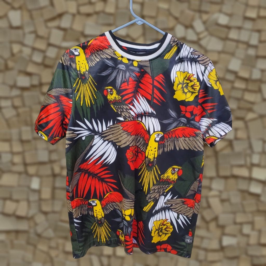 Southpole Southpole Men’s T-shirt Red Parrot Graphic Print Crew Neck Short Sleeve Size M Polyester Shirt Mens Size US M / EU 48-50 / 2 - 1 Thumbnail
