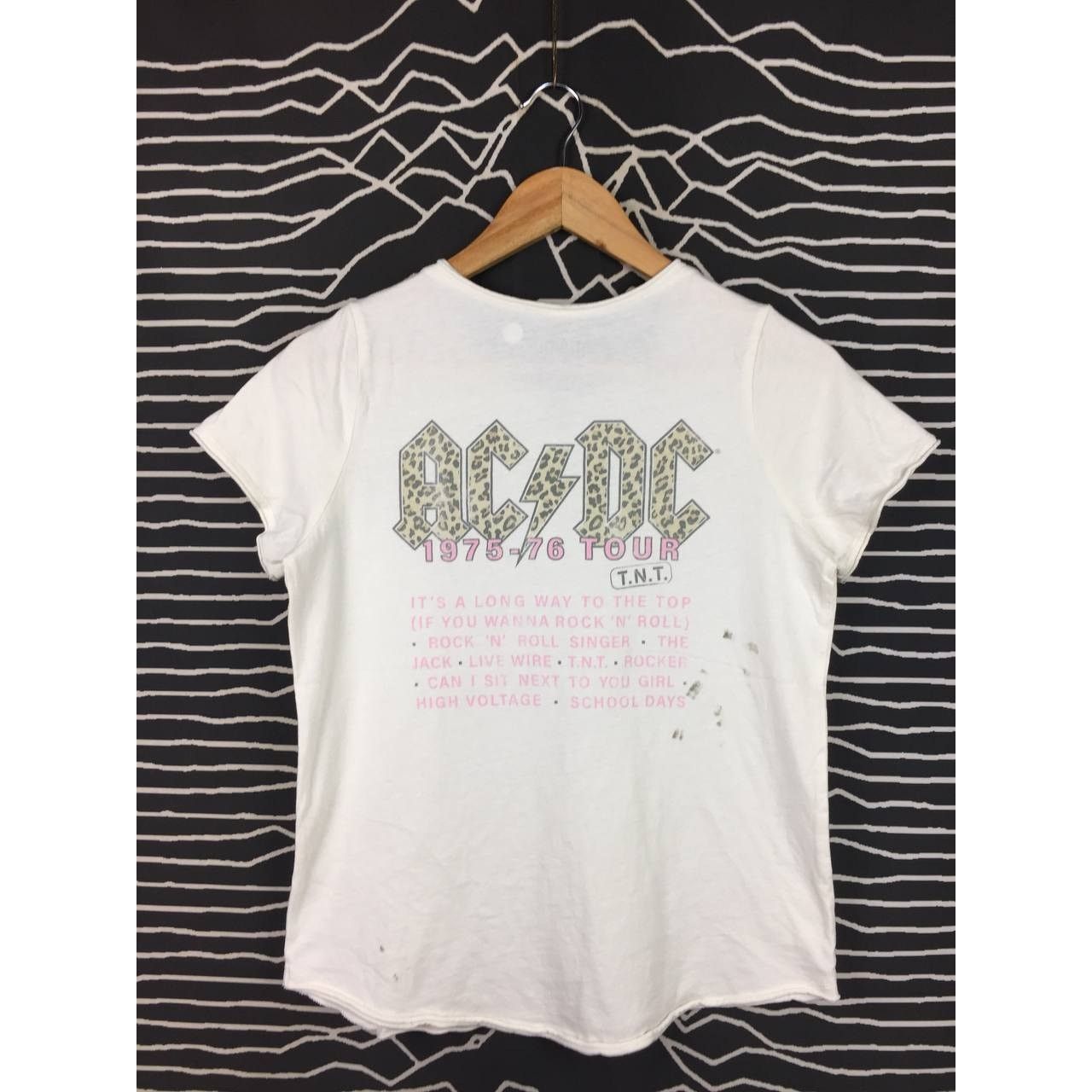 AC/DC × Band Tees AC/DC Heavy Metal Band 1975-1976 T.N.T Tour Tee Size L / US 10 / IT 46 - 4 Thumbnail