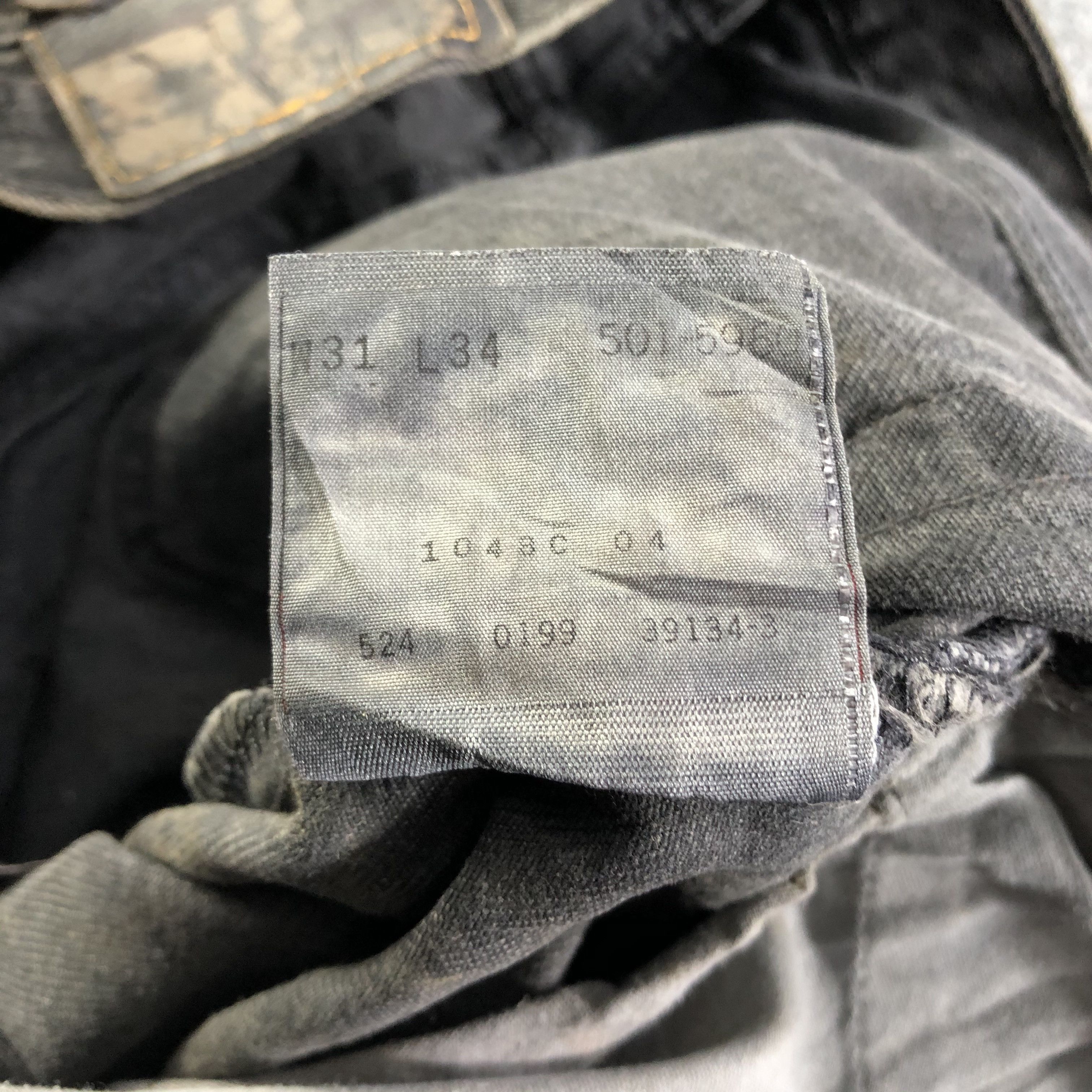 Levi's Vintage Levis 501 Jeans-J4032 Size US 31 - 11 Thumbnail