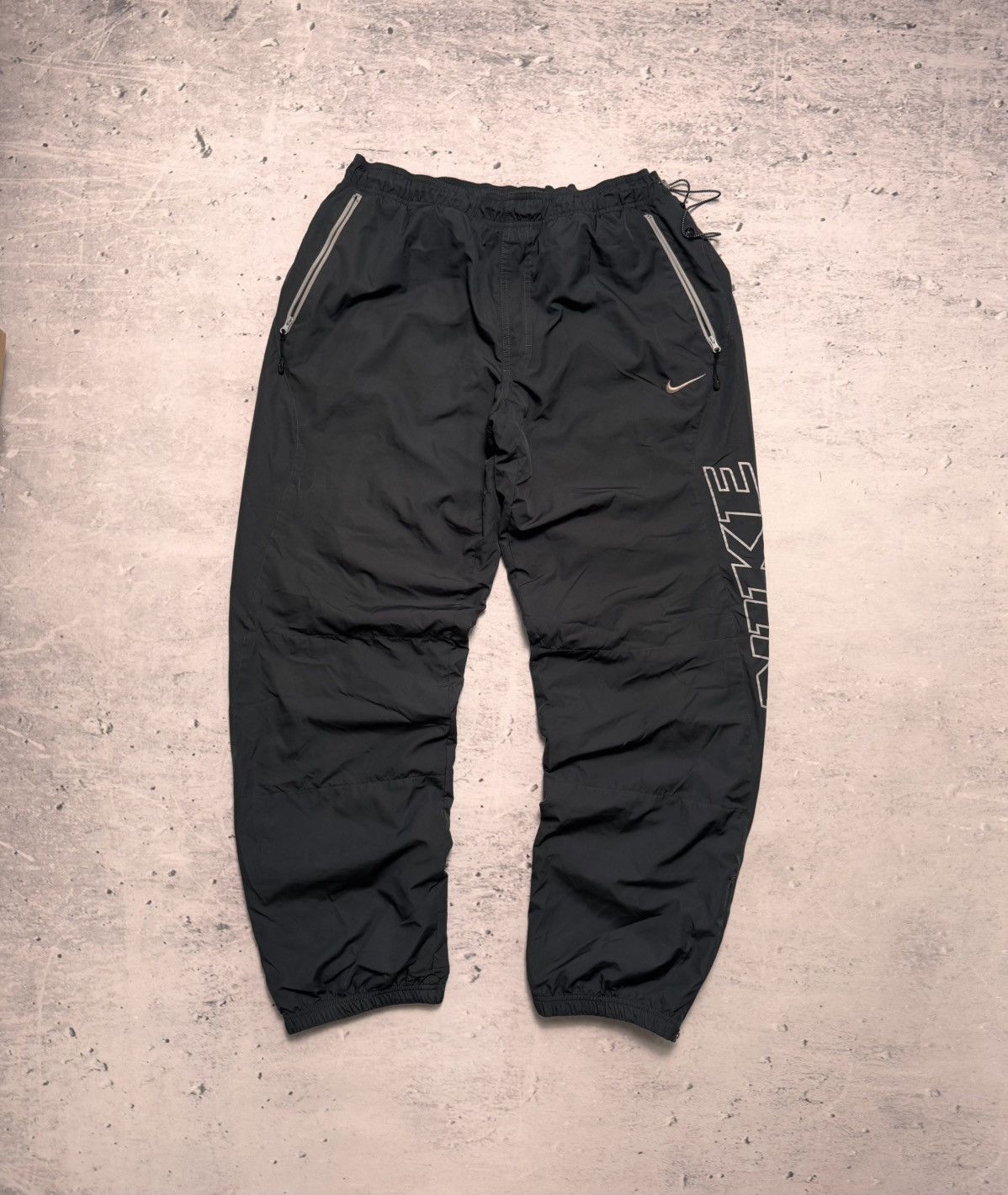 Nike × Vintage NIKE VINTAGE BASIC LOGO OVERSIZE BAGGY PANTS Size US 34 / EU 50 - 1 Thumbnail