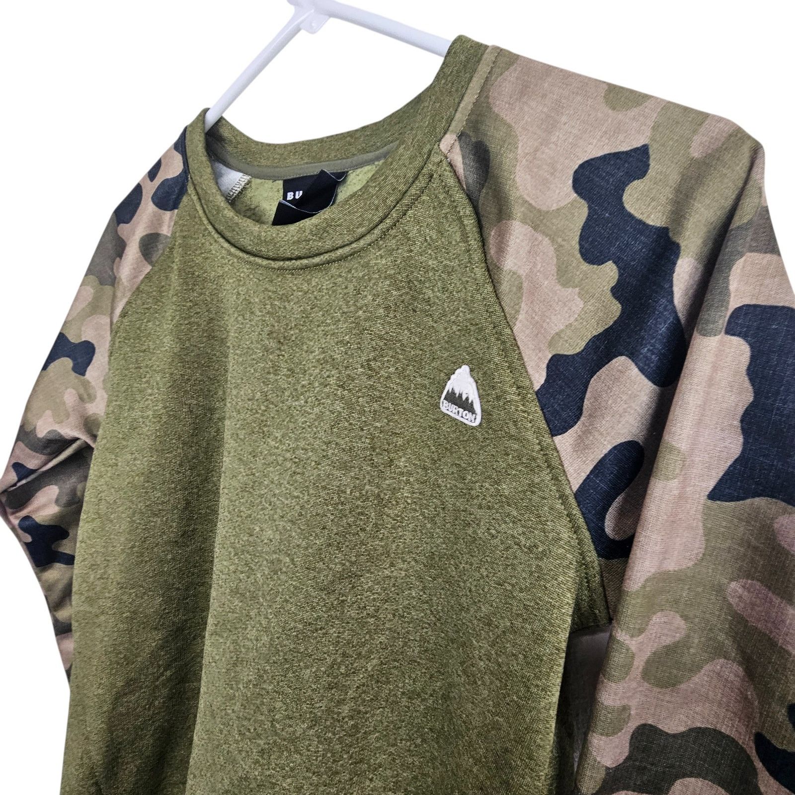 Burton Burton Womens Camo Pullover Sweatshirt Size XS Gorpcore Ski Size XS / US 0-2 / IT 36-38 - 6 Thumbnail