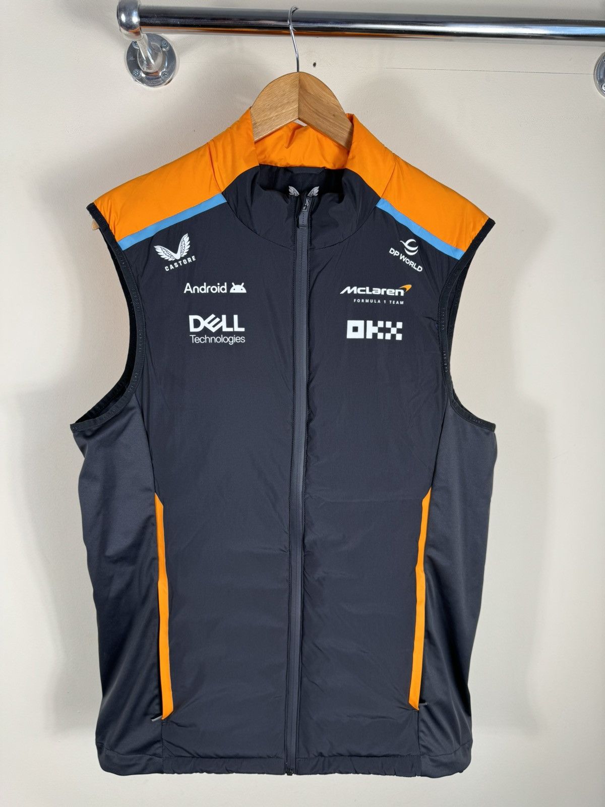 Castore McLaren F1 Team 2024 Hybrid Full-Zip Vest
