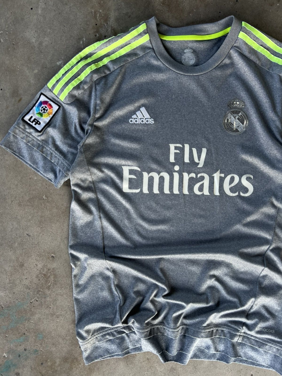 Adidas Vintage Adidas Real Madrid Galactico Soccer Futbol Jersey Size US L / EU 52-54 / 3 - 2 Thumbnail