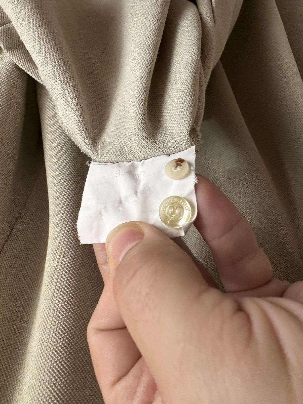Burberry Burberry polo size M vintage Size US M / EU 48-50 / 2 - 9 Thumbnail