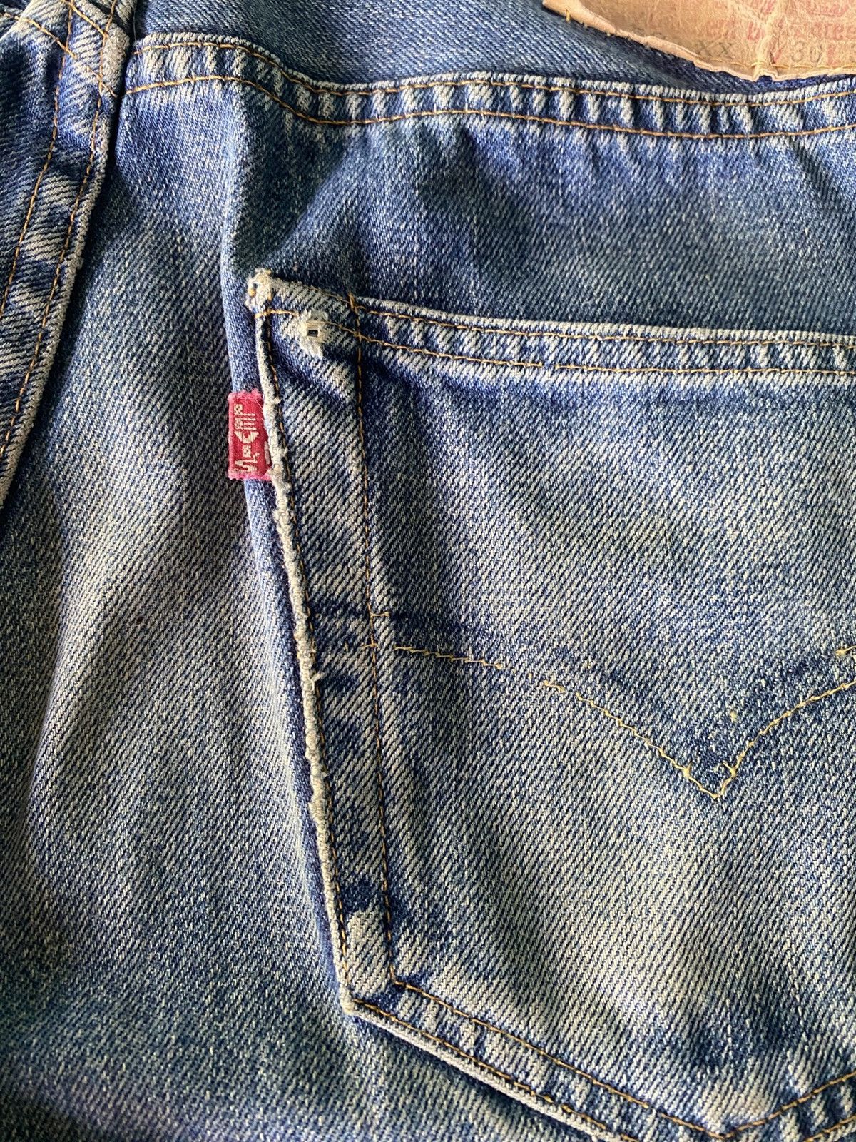 Levi's Vintage Clothing Vintage 90s Levi’s Big E Nicely Faded Selvedge Made In USA Size US 30 / EU 46 - 9 Thumbnail