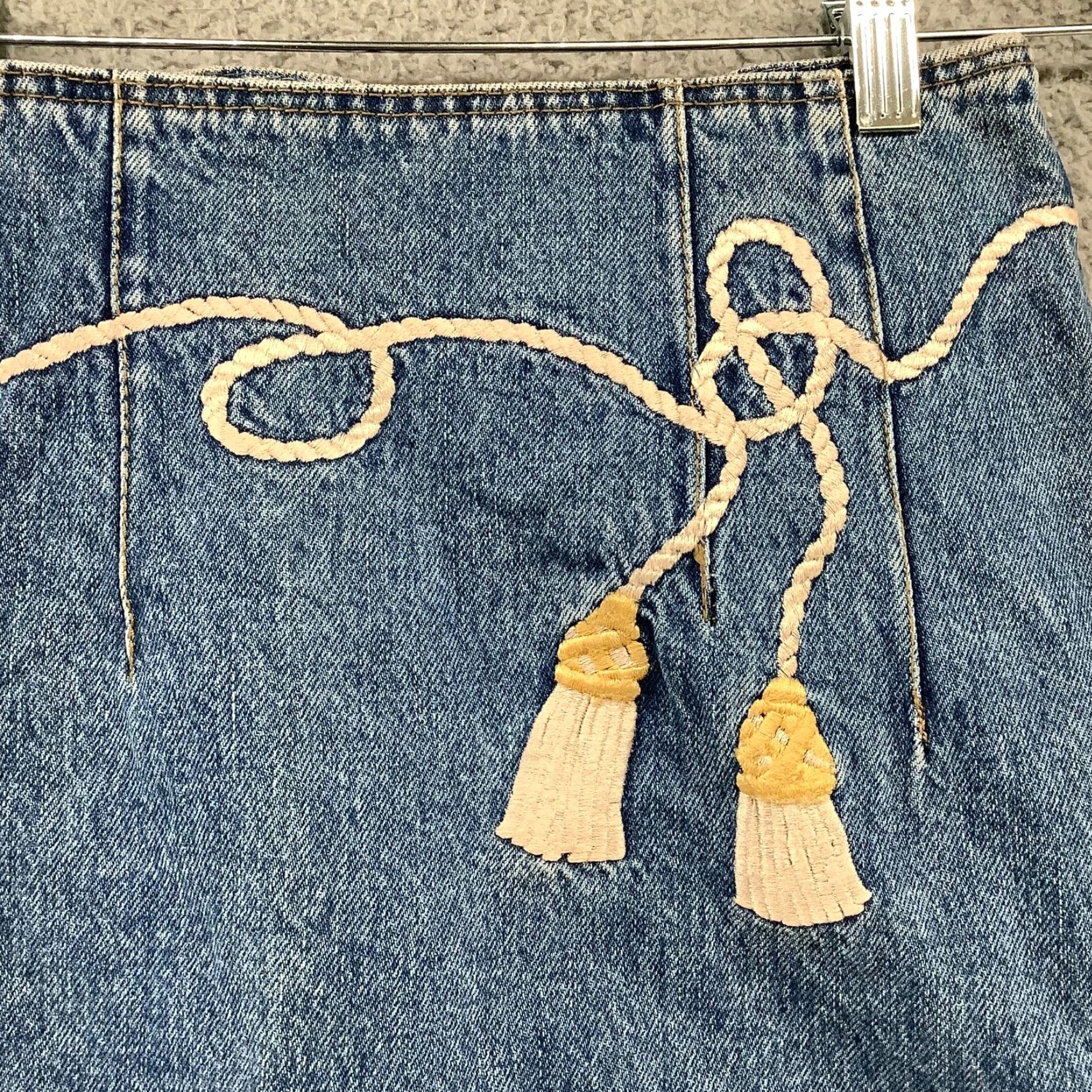 Denime VINTAGE Dagmar Ertinger Jean Pencil Skirt Size 27 or 4 Tassel Embroidered Denim Shirt? Size 27" / US 4 / IT 40 - 6 Thumbnail