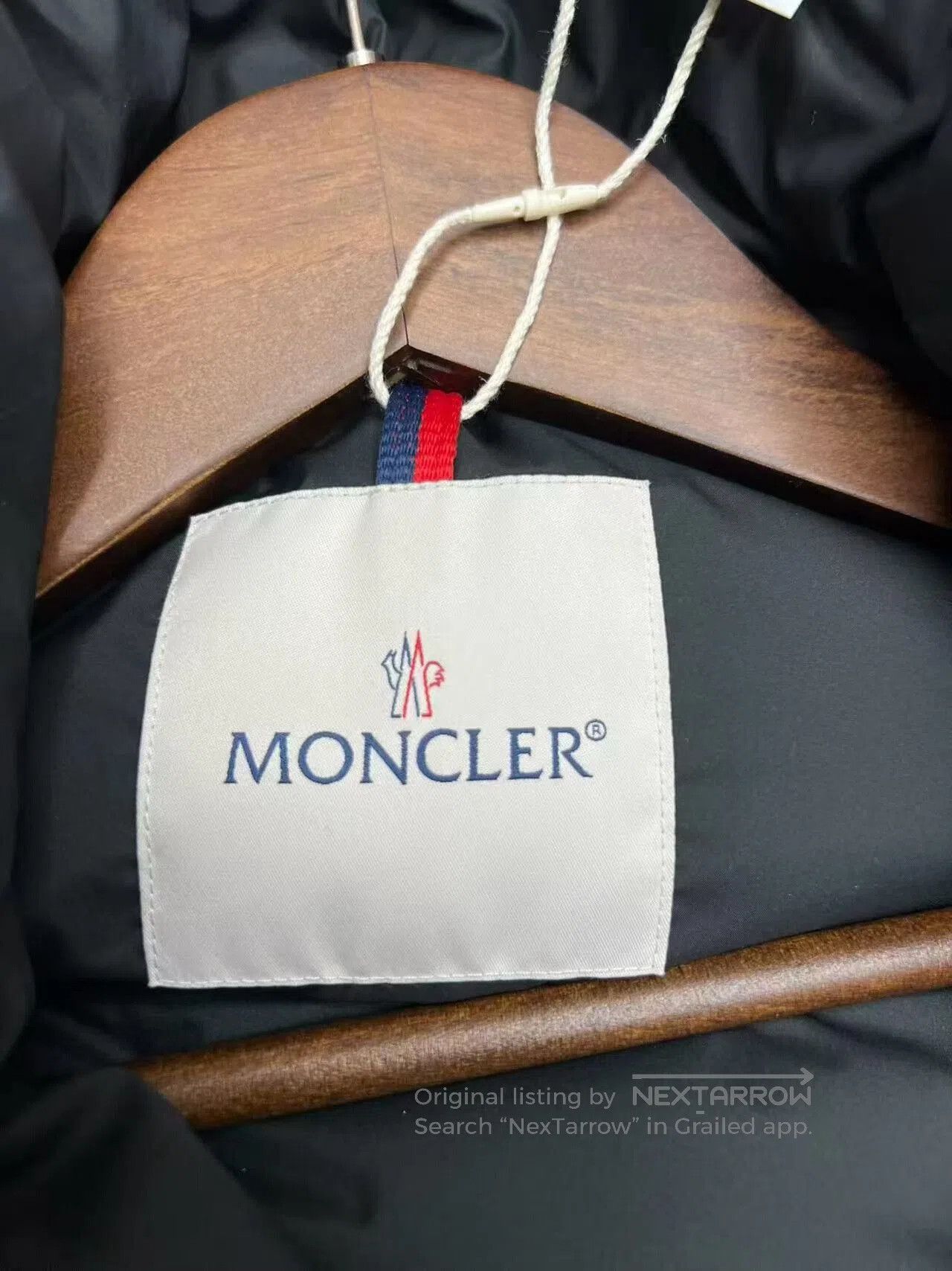Moncler Moncler Black Hooded Down Jacket. Size XS / US 0-2 / IT 36-38 - 4 Thumbnail