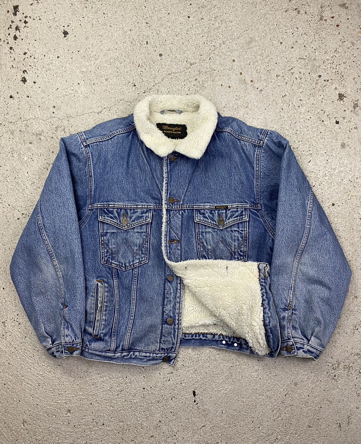 Wrangler Wrangler western sherpa lining denim jacket vintage Size US L / EU 52-54 / 3 - 1 Thumbnail