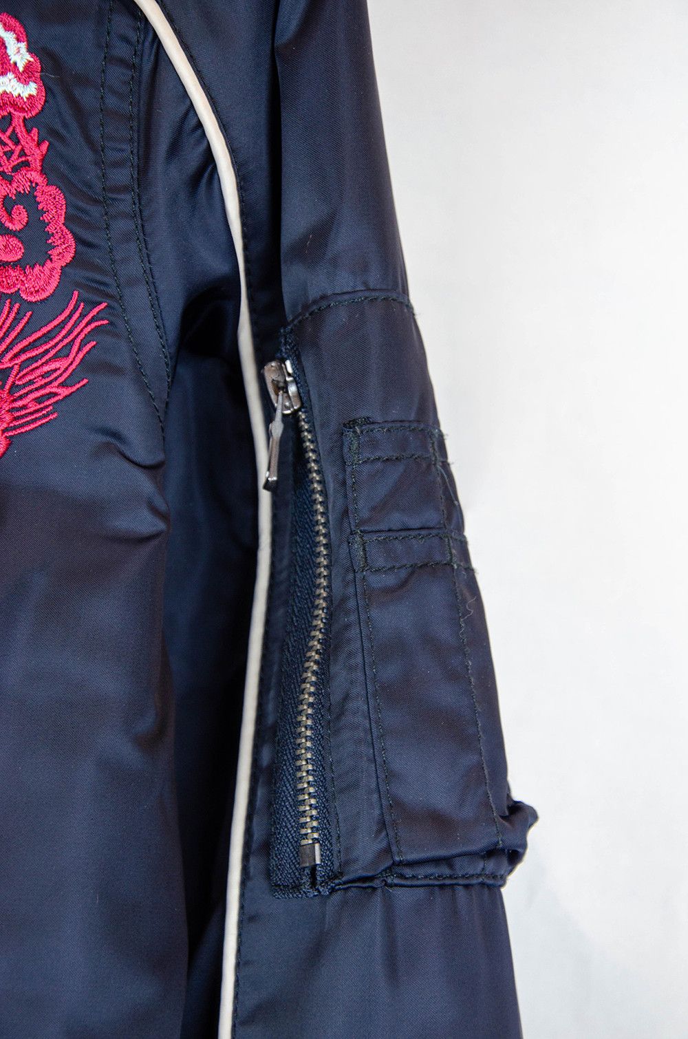 Schott Schott Airborne Japan Dragon Sukajan Bomber - Size XS Size US XS / EU 42 / 0 - 8 Thumbnail