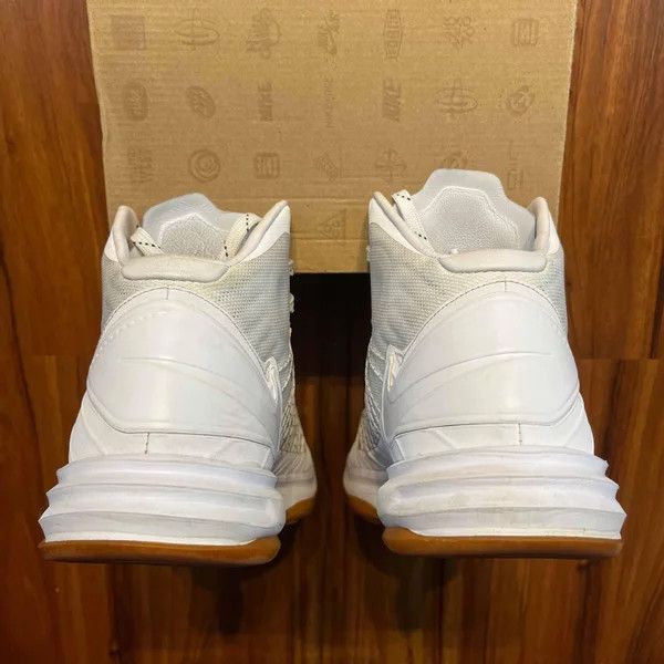 Nike × Undefeated Nike Hyperdunk 20120 Undefeated White/Gum Size US 9 / EU 42 - 5 Thumbnail