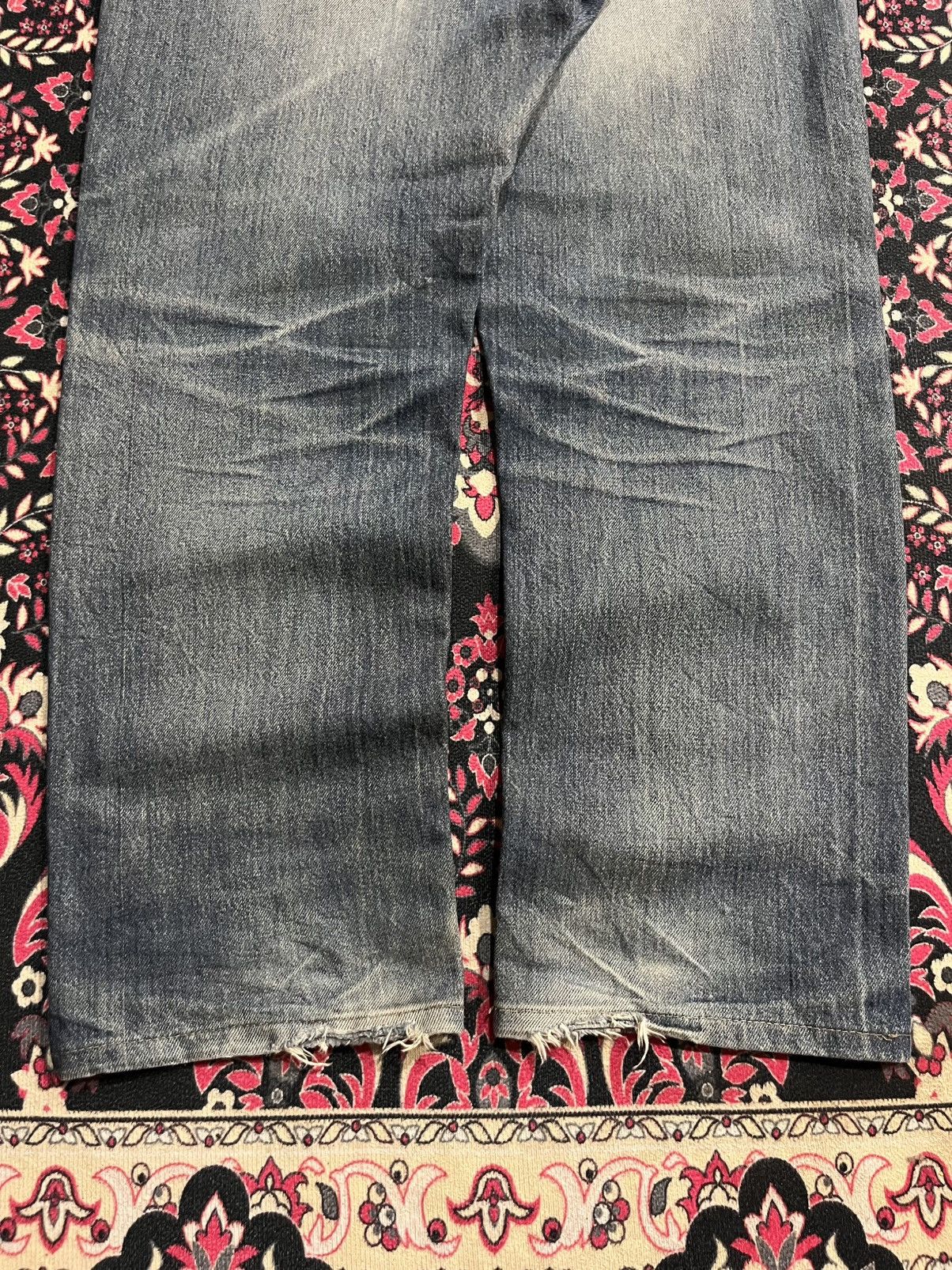 Undercover × Uniqlo Vintage Uniqlo Blue Faded Washed Trashed Straight Leg Jeans Size US 32 / EU 48 - 9 Thumbnail