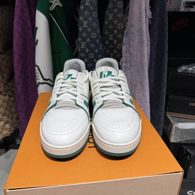 Louis Vuitton Louis Vuitton Trainer Low Top Sneakers for Men -2508 Size US 8 / EU 41 - 2 Thumbnail