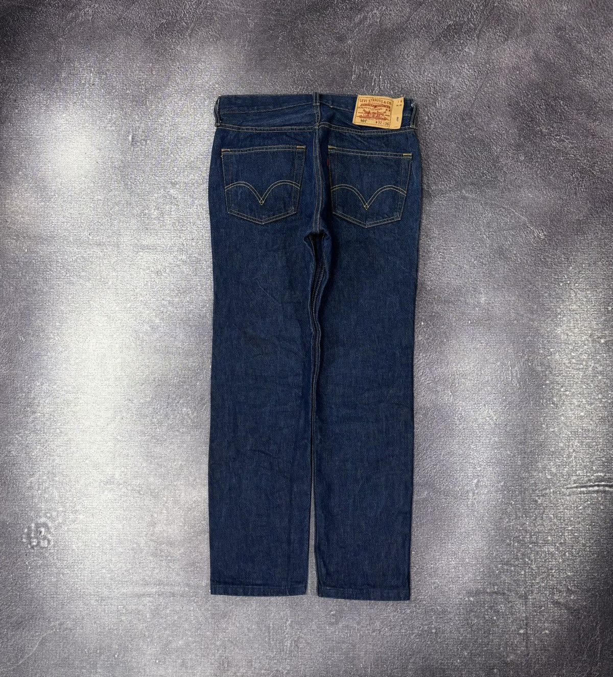 Levi's Vintage Levi’s 501 Straight Leg Button-Fly Blue Denim Jeans Size US 32 / EU 48 - 1 Thumbnail