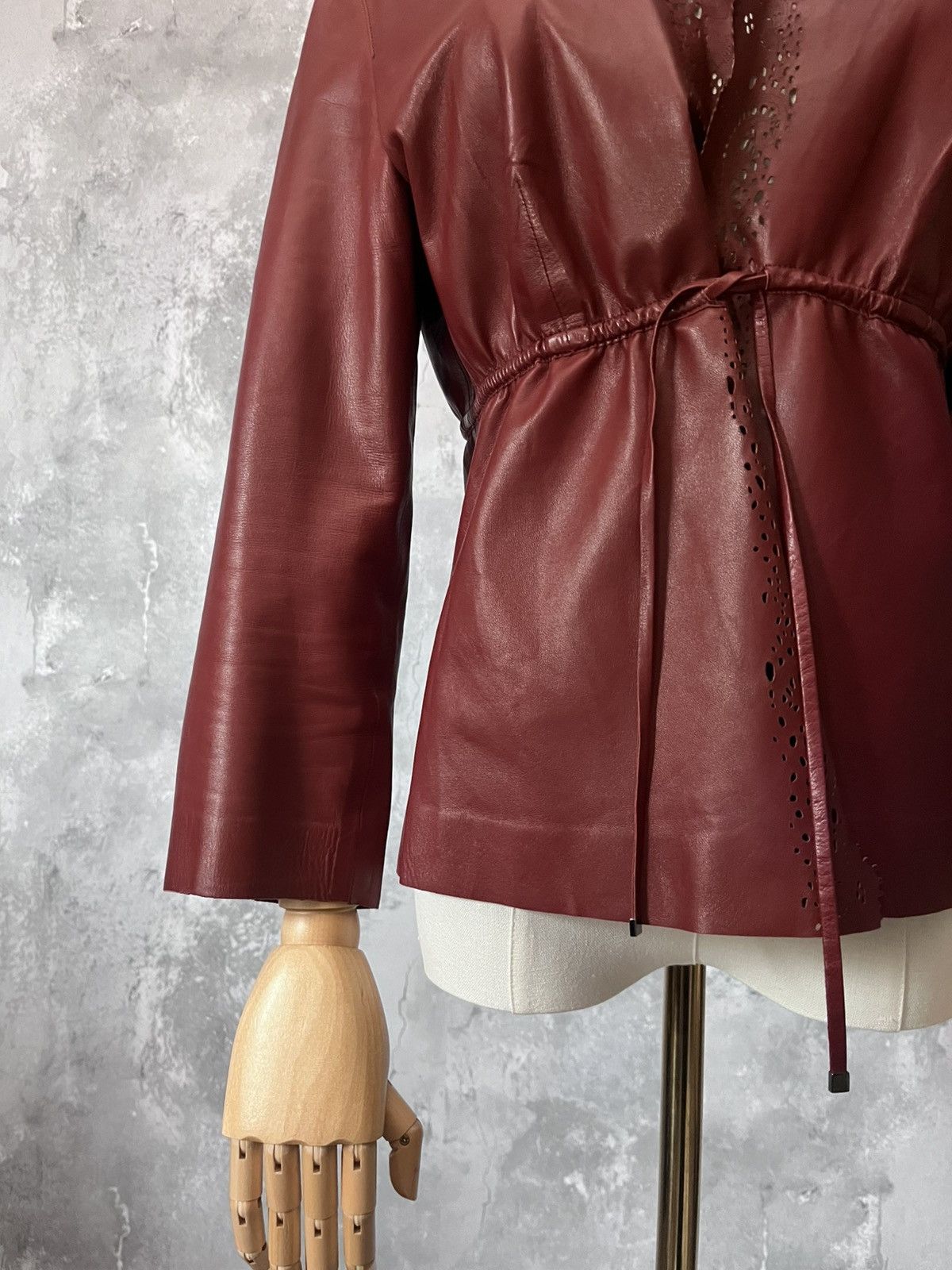 Gucci Gucci by Tom Ford leather jacket Laser cut edging 3/4 sleeve Size L / US 10 / IT 46 - 3 Thumbnail