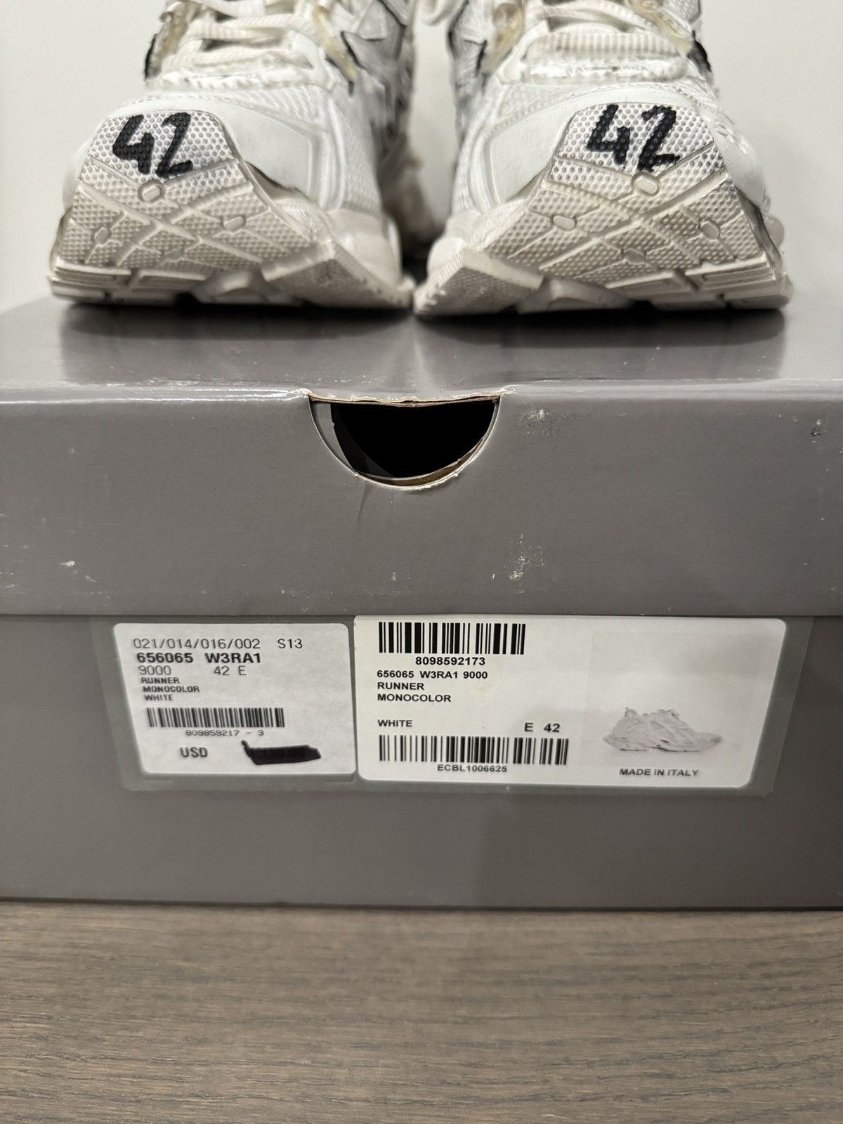 Balenciaga Balenciaga Runner Sneaker Size US 9 / EU 42 - 9 Thumbnail
